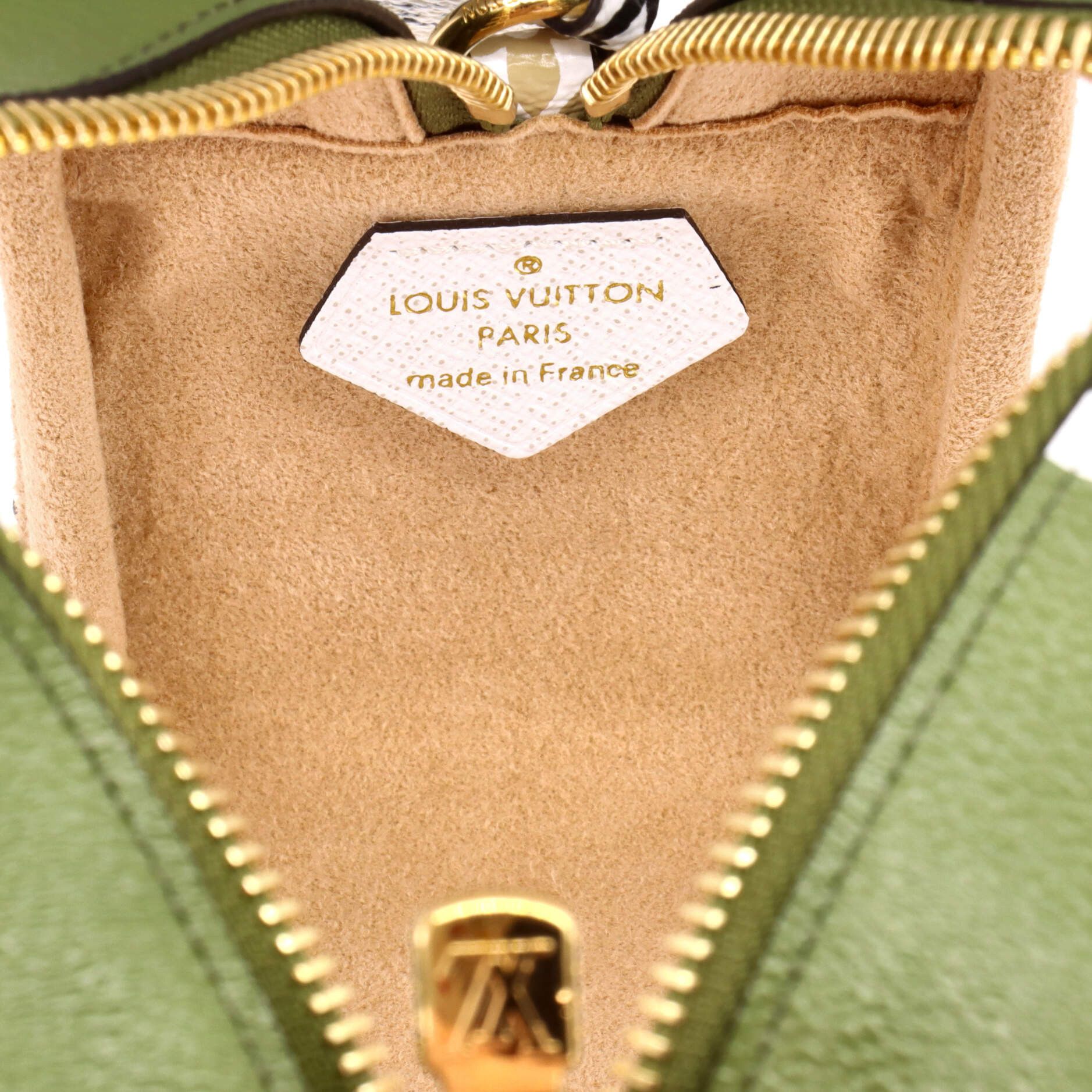 Louis Vuitton Beach Pouch Size ONE SIZE - 7 Thumbnail