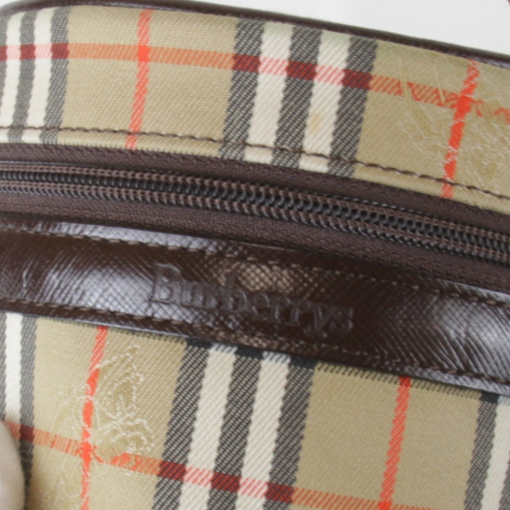 Burberry BURBERRY Nova Check Shadow Horse Vanity Pouch, Canvas, Beige, Women's Size ONE SIZE - 9 Thumbnail