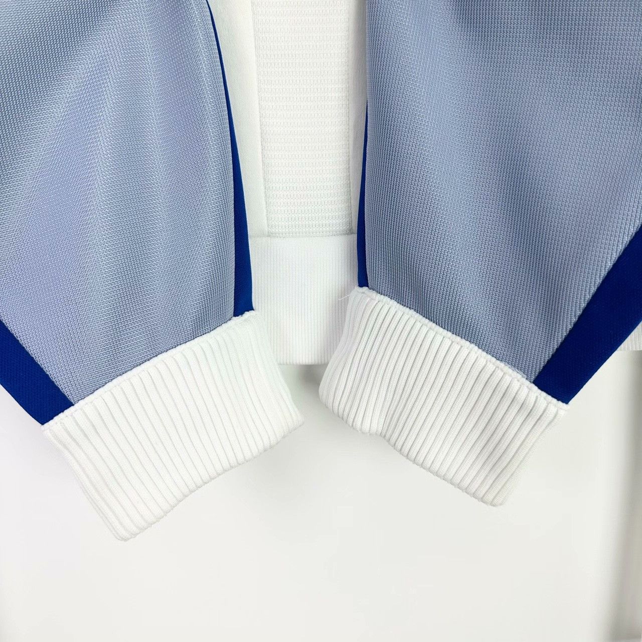 Louis Vuitton Louis Vuitton Colorblock Zip Raglan Sweatshirt Size S / US 4 / IT 40 - 5 Thumbnail