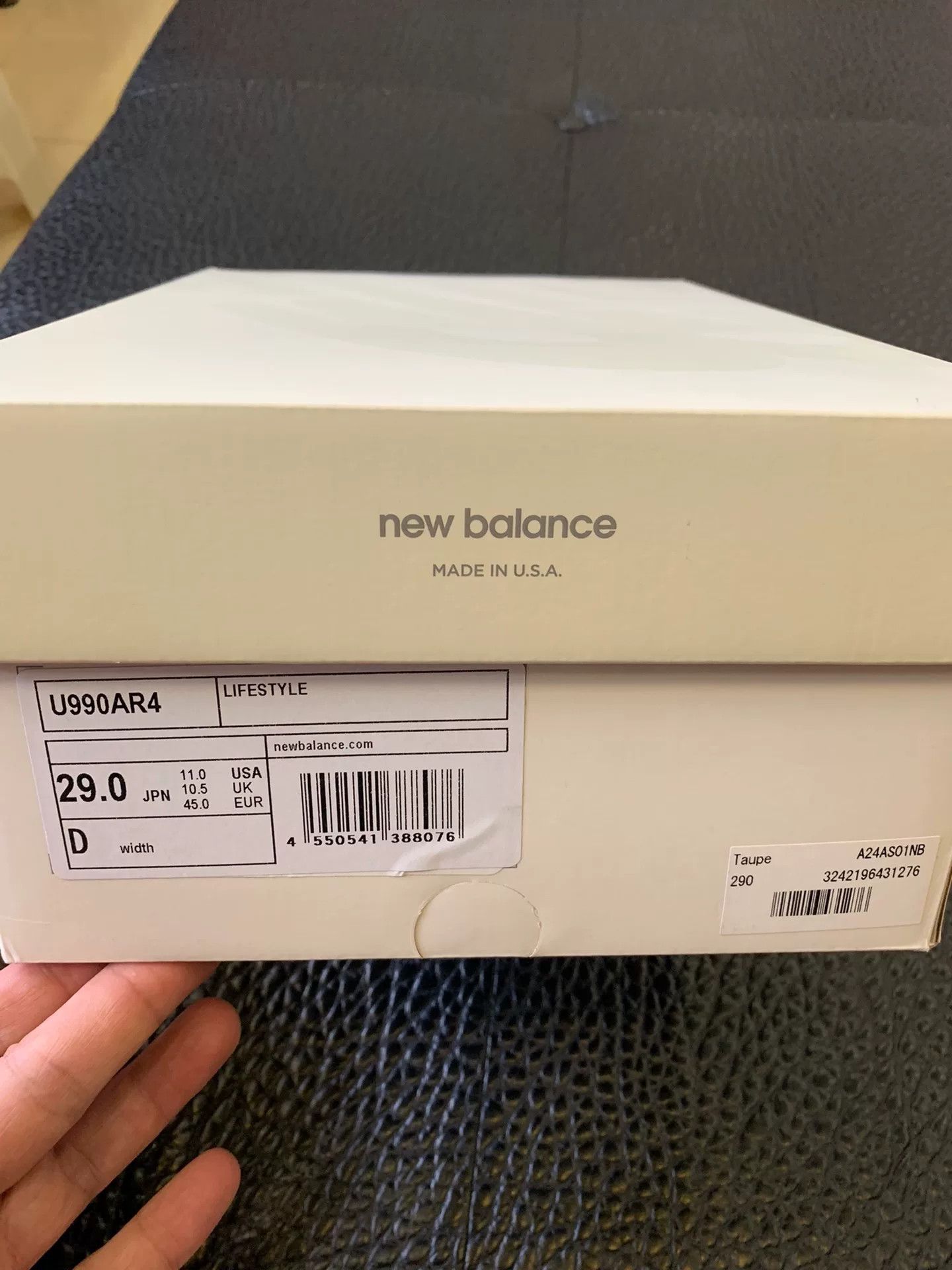 New Balance AURALEE x NEW BALANCE 990 V4 Size US 11 / EU 44 - 7 Thumbnail