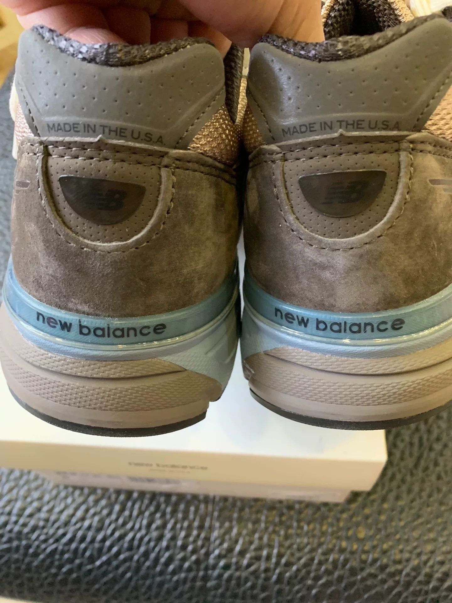 New Balance AURALEE x NEW BALANCE 990 V4 Size US 11 / EU 44 - 3 Thumbnail