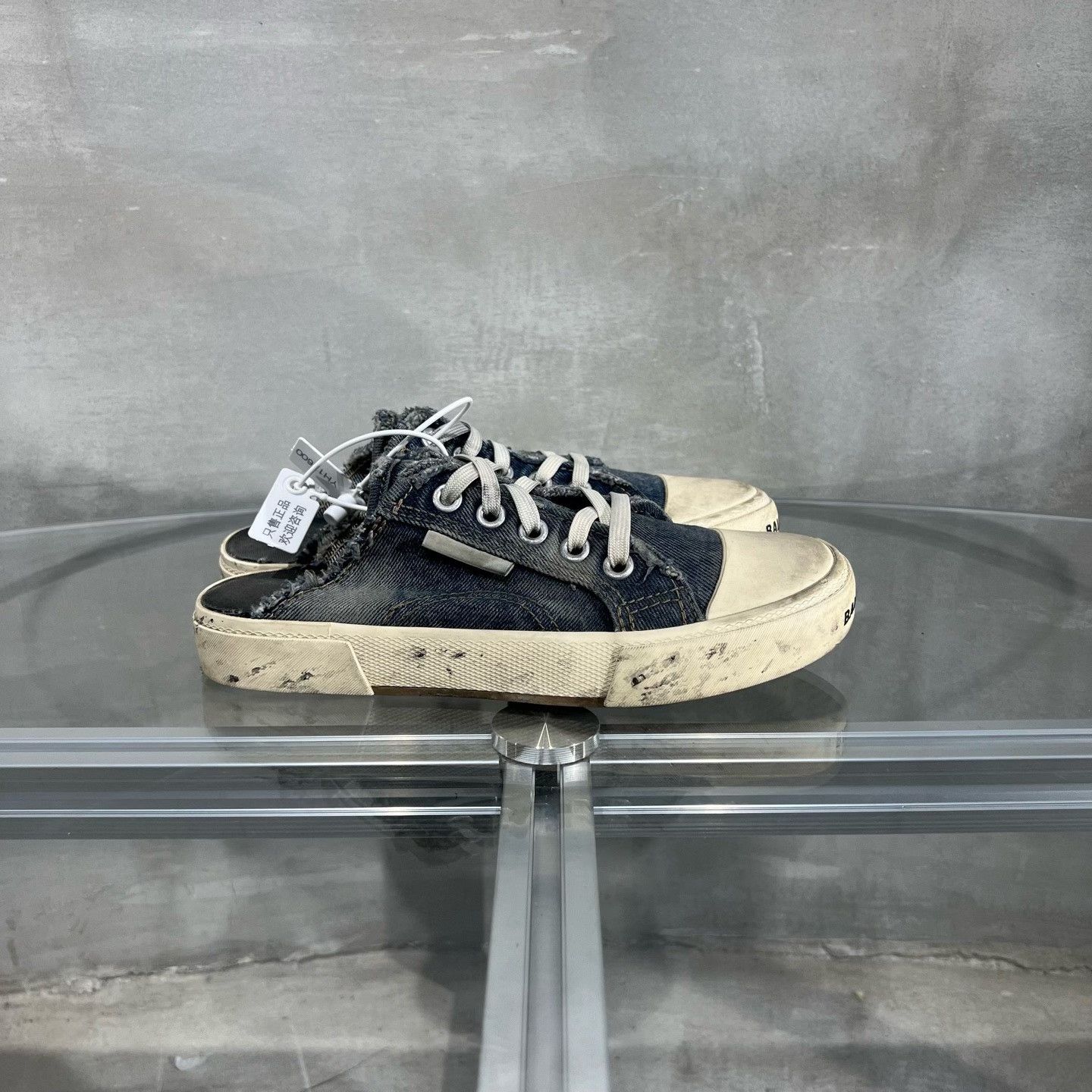 Balenciaga Balenciaga Distressed Denim Blue Mules Size US 5 / IT 35 - 4 Thumbnail