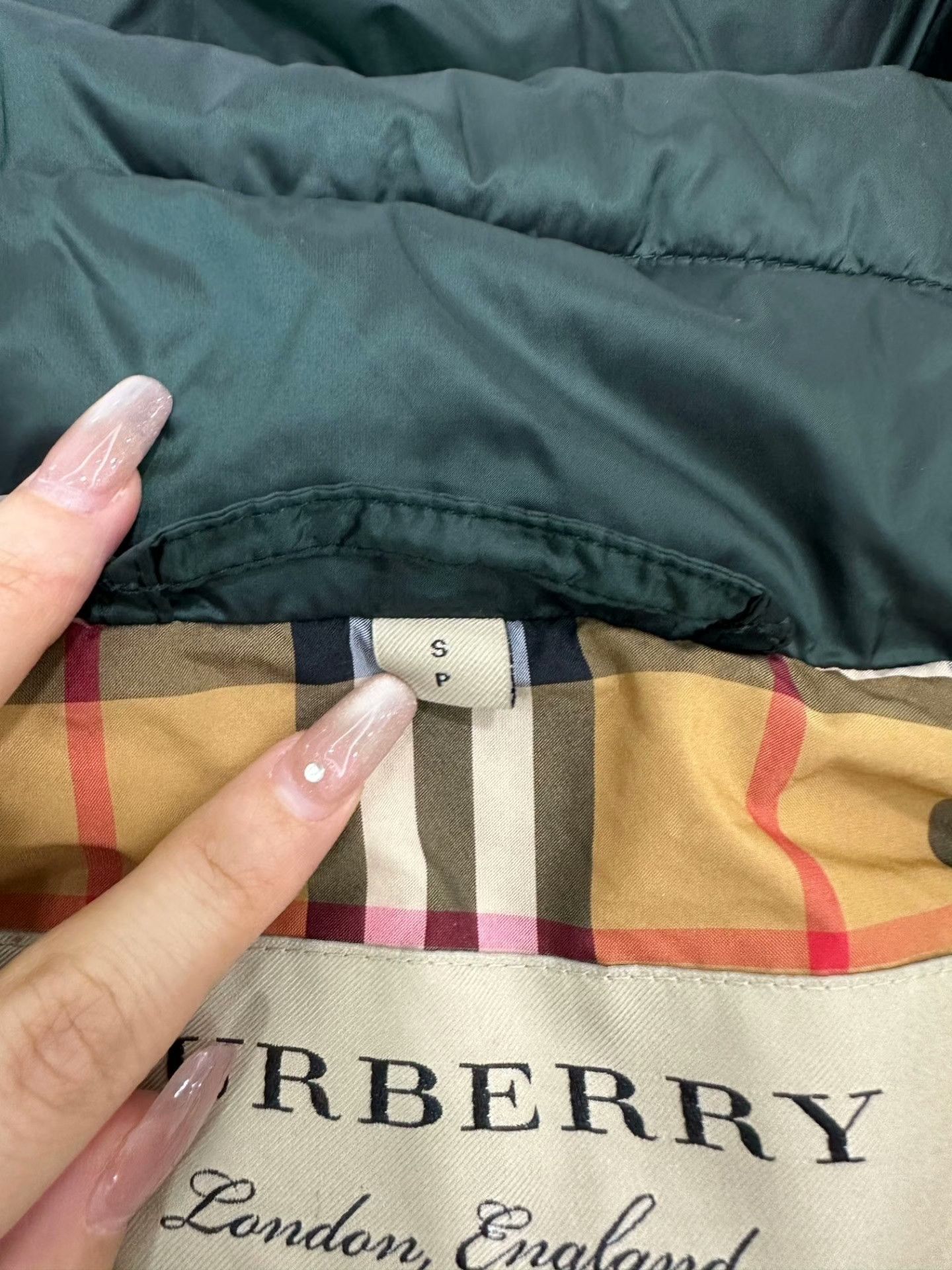 Burberry Burberry Green Quilted Hooded Down Jacket Size S / US 4 / IT 40 - 4 Thumbnail