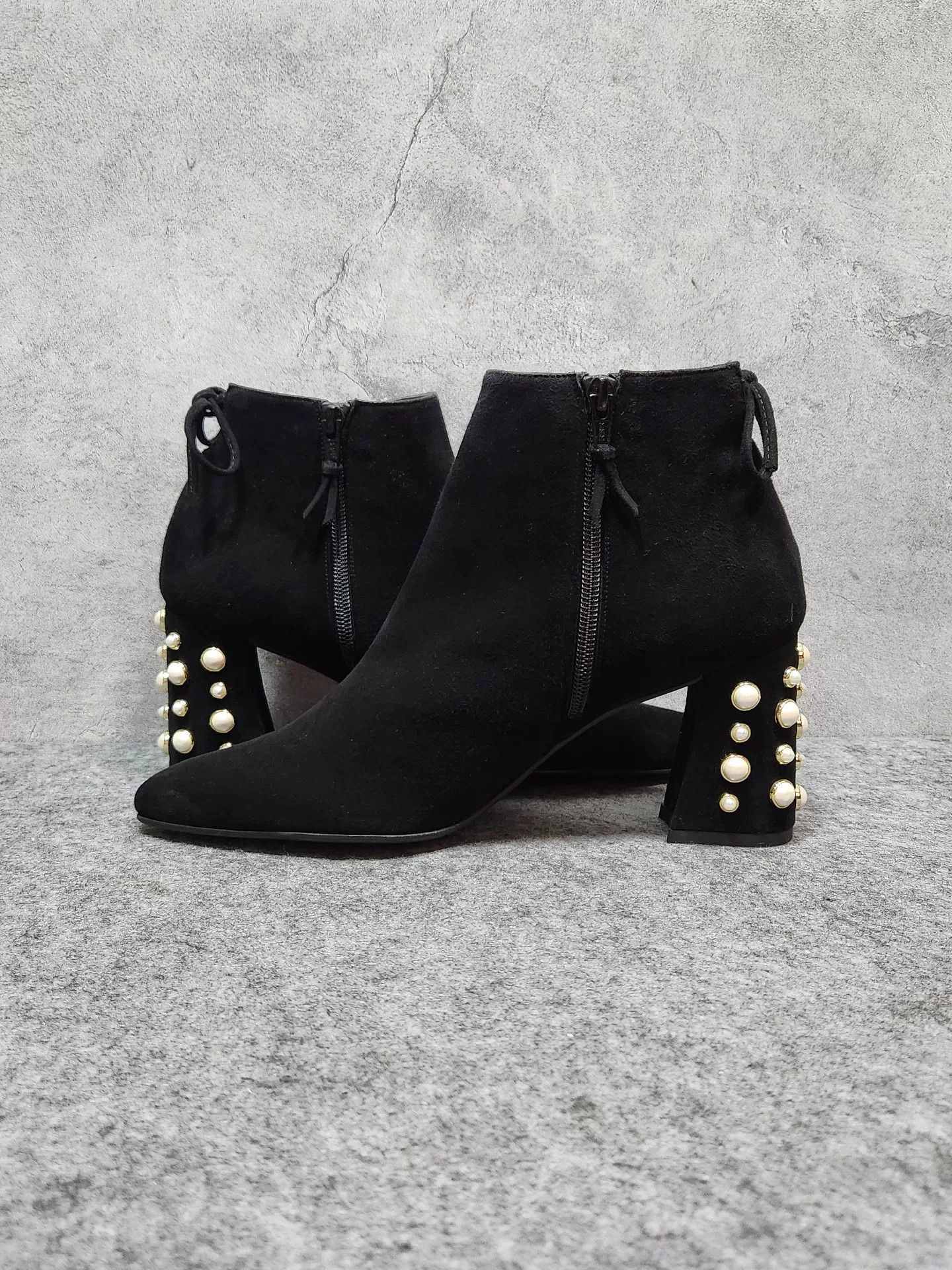 Stuart Weitzman Stuart Weitzman Black Suede Short Boots Size US 9 / IT 39 - 4 Thumbnail