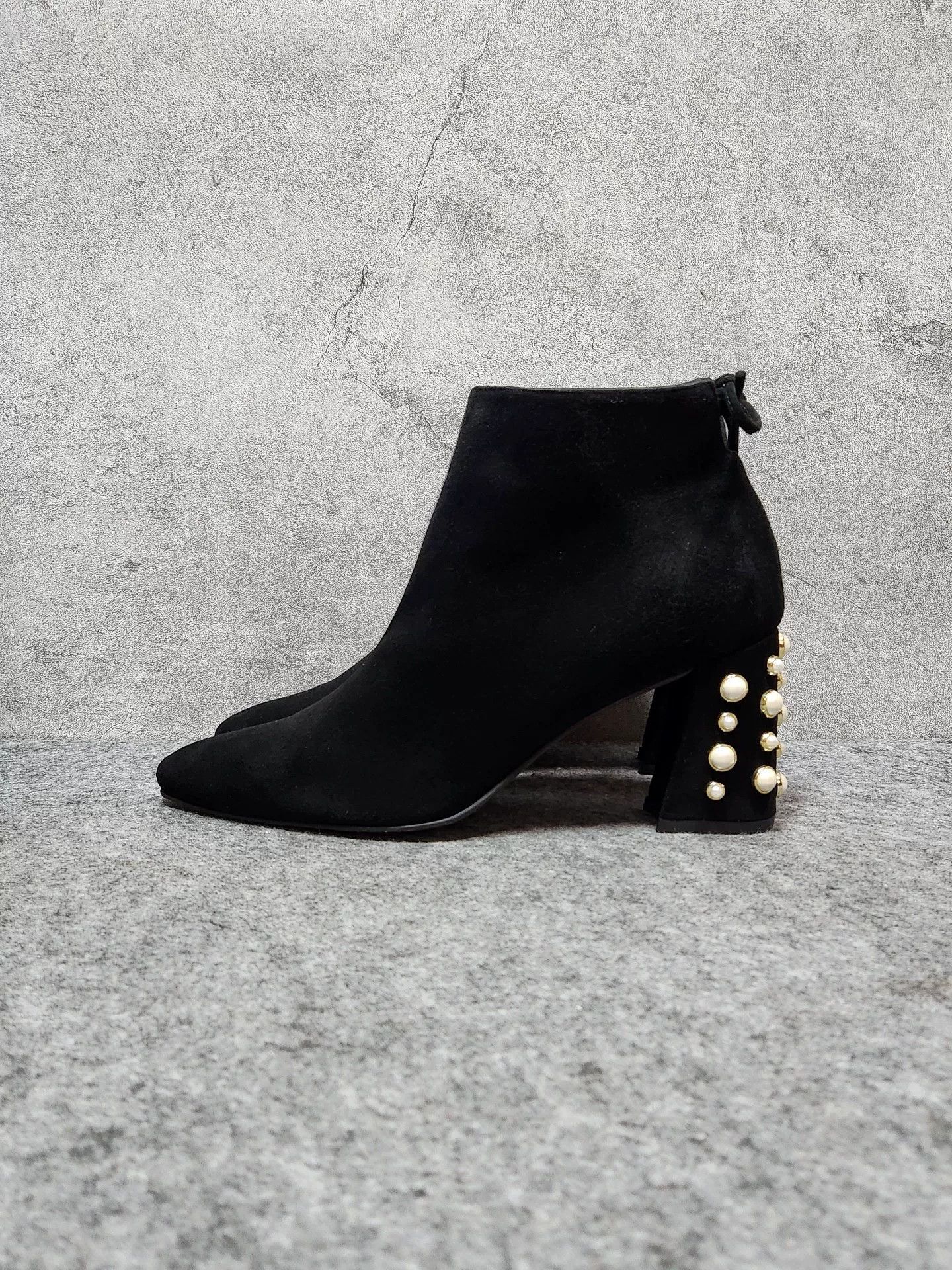 Stuart Weitzman Stuart Weitzman Black Suede Short Boots Size US 9 / IT 39 - 6 Thumbnail
