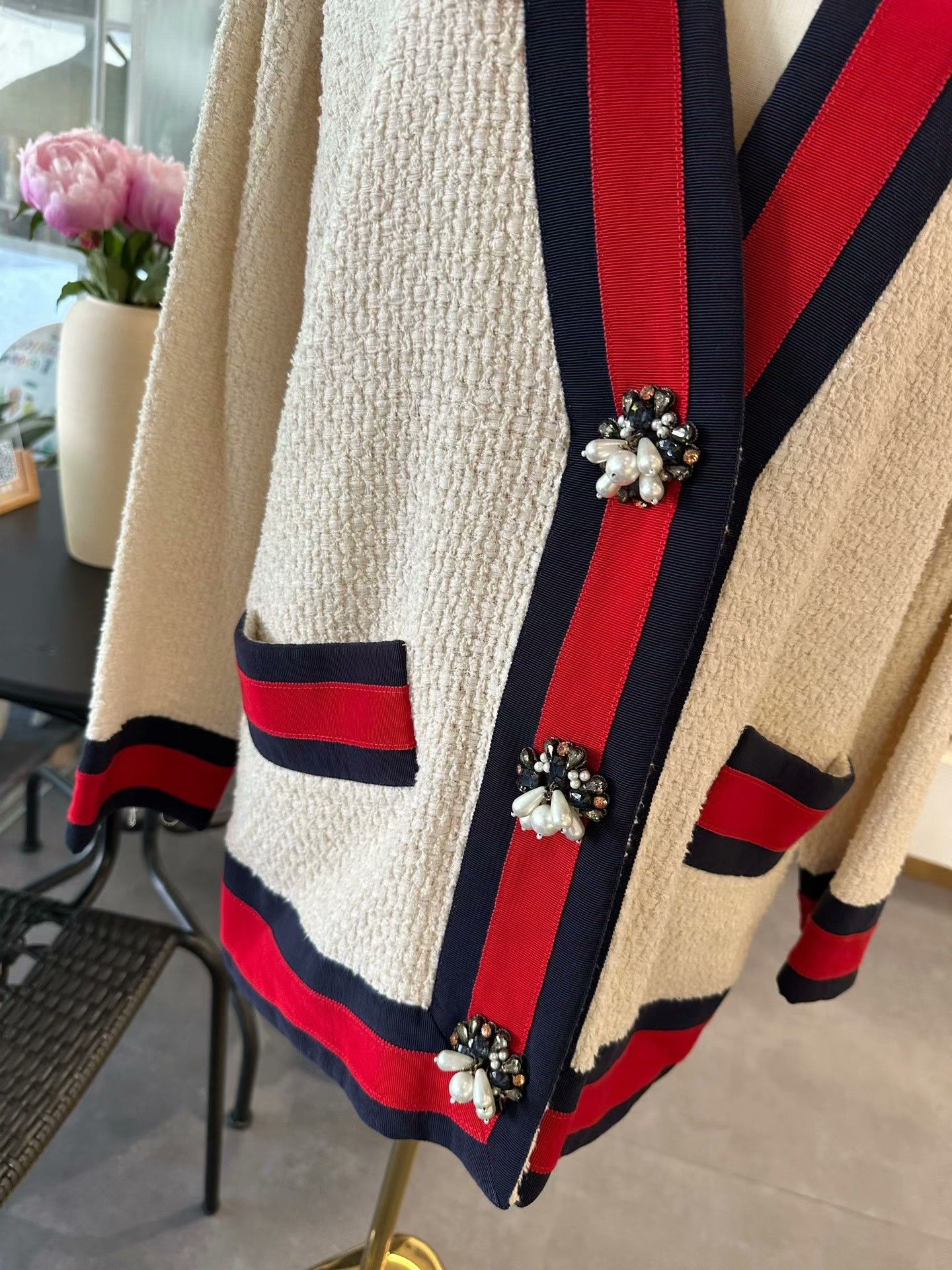 Gucci Gucci White Tweed Jacket w/ Red Blue Trim Size XS / US 0-2 / IT 36-38 - 3 Thumbnail