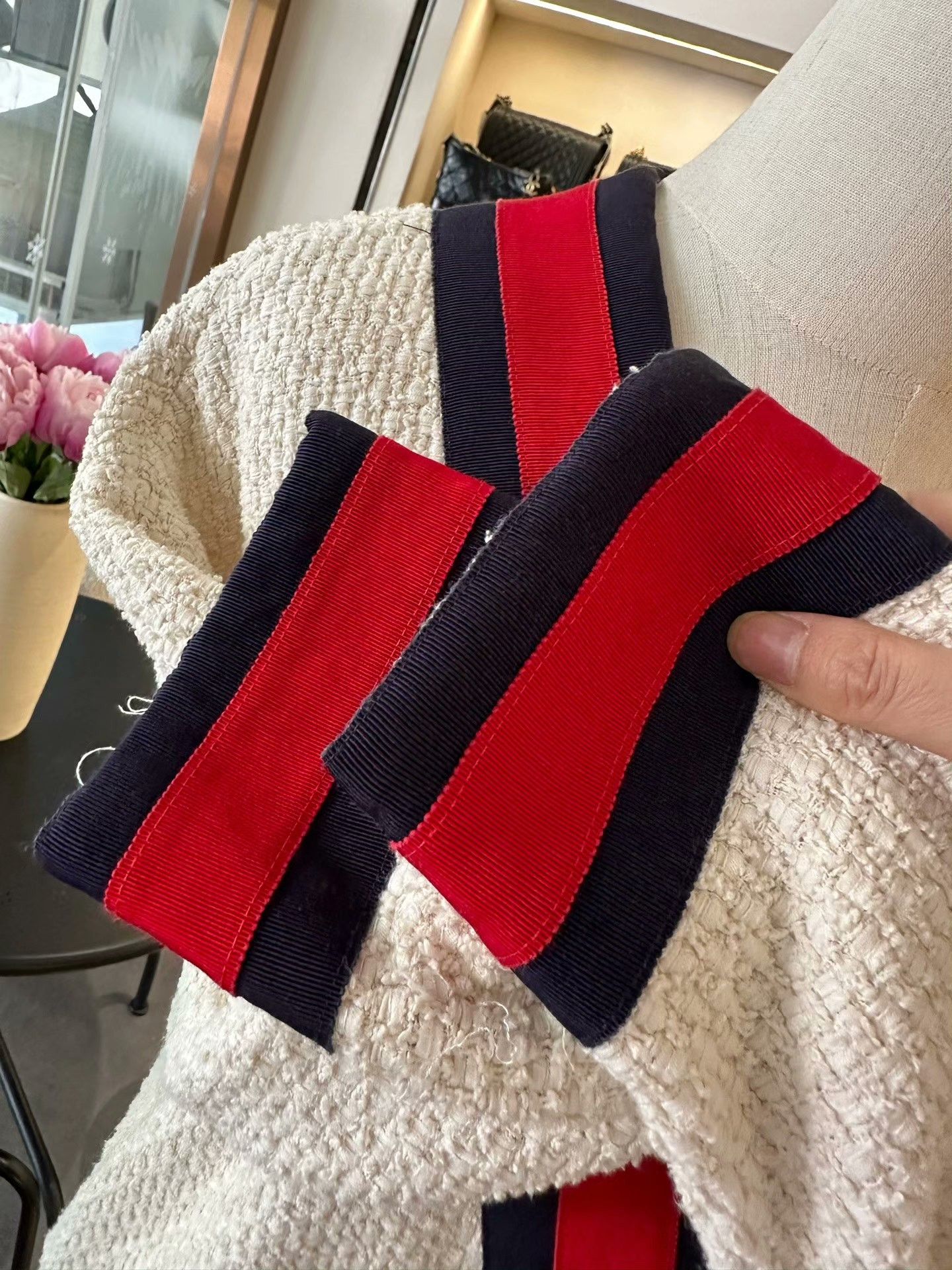 Gucci Gucci White Tweed Jacket w/ Red Blue Trim Size XS / US 0-2 / IT 36-38 - 8 Thumbnail
