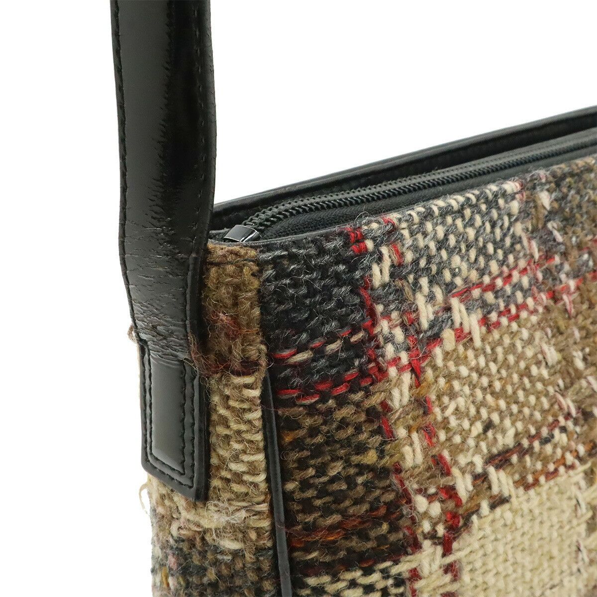 Burberry Burberry Burberry Wool Patent Leather Suede Shoulder Bag Textile Shoulder Bag DUTY FREE for USA Size ONE SIZE - 7 Thumbnail