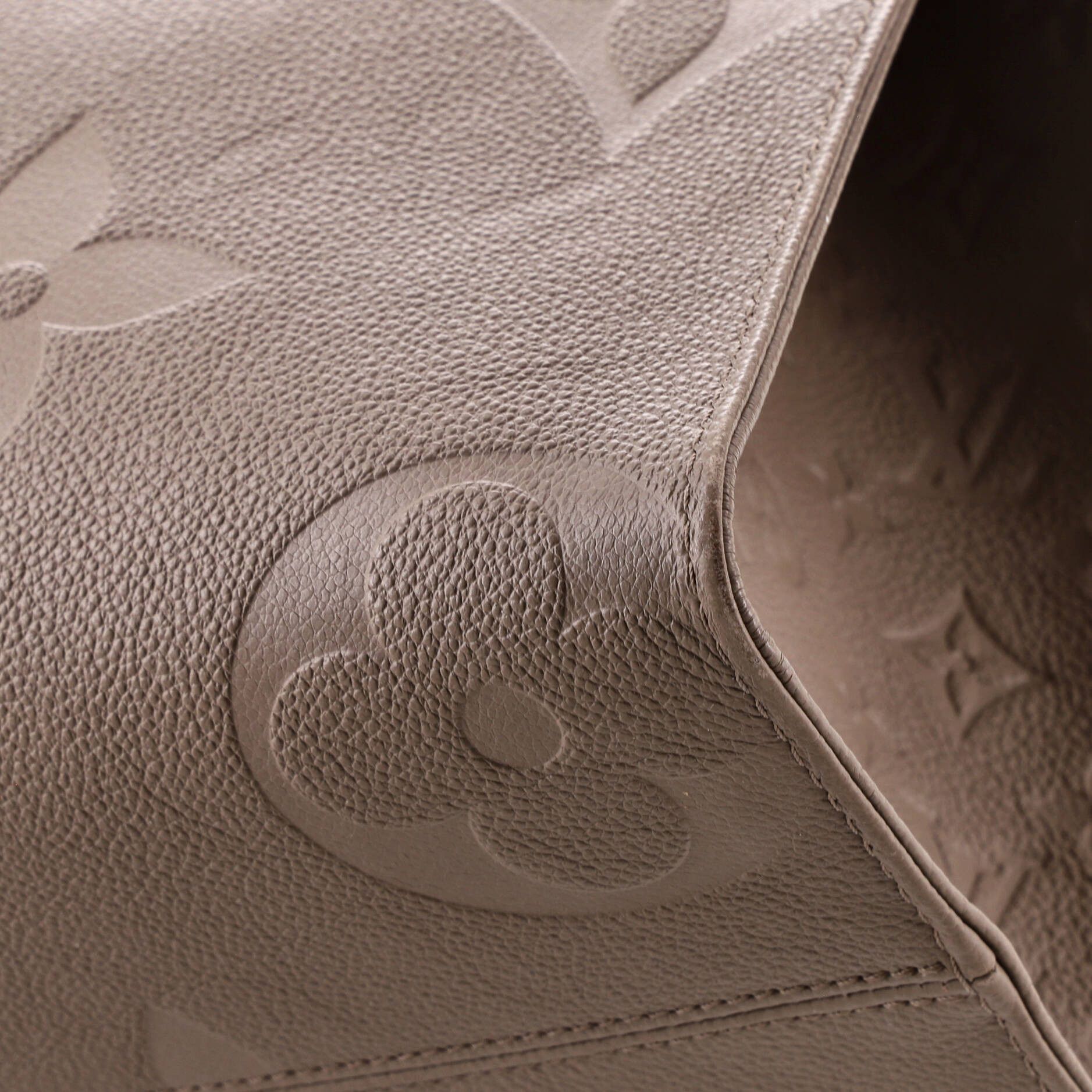 Louis Vuitton OnTheGo Tote Size ONE SIZE - 7 Thumbnail