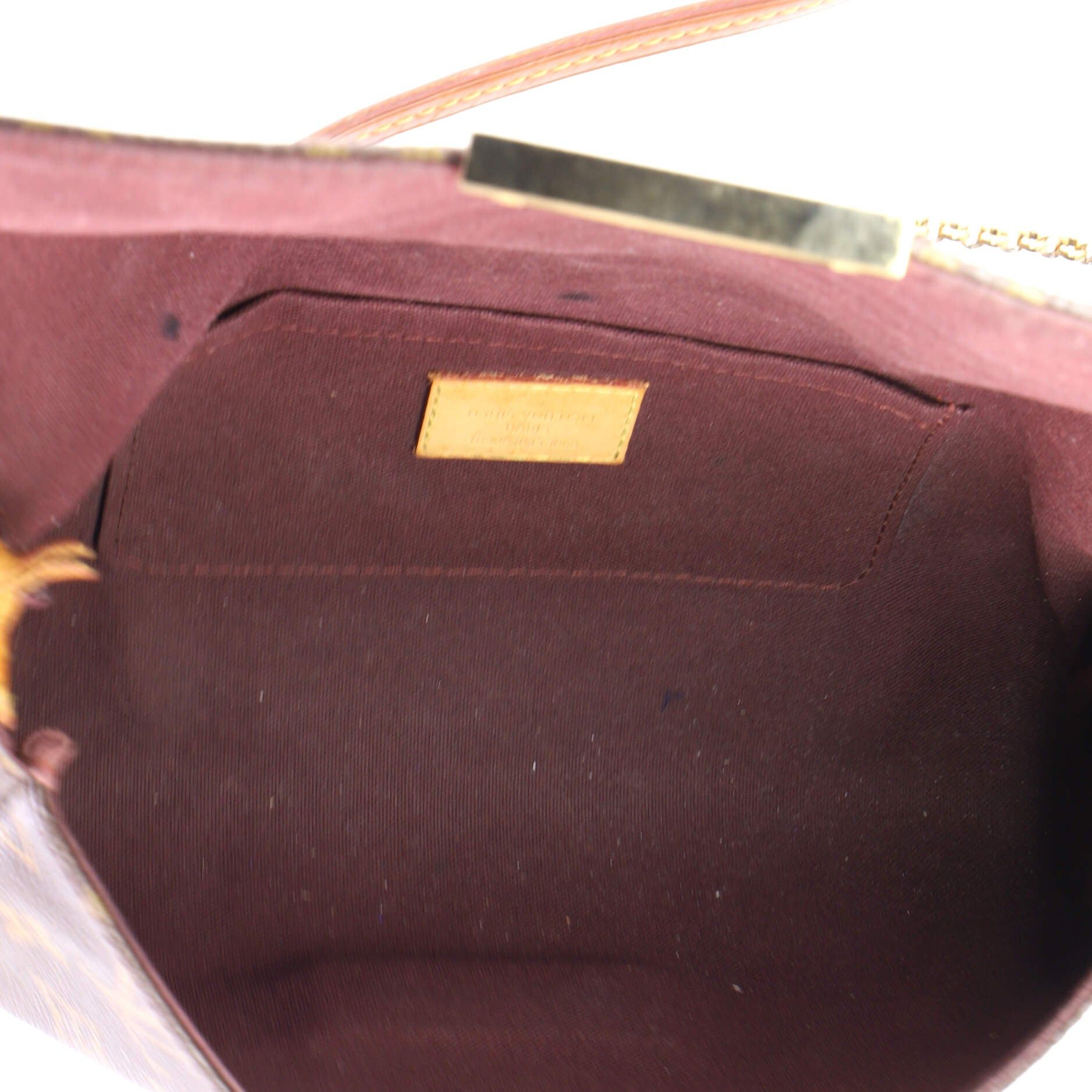 Louis Vuitton Favorite Handbag Size ONE SIZE - 5 Thumbnail