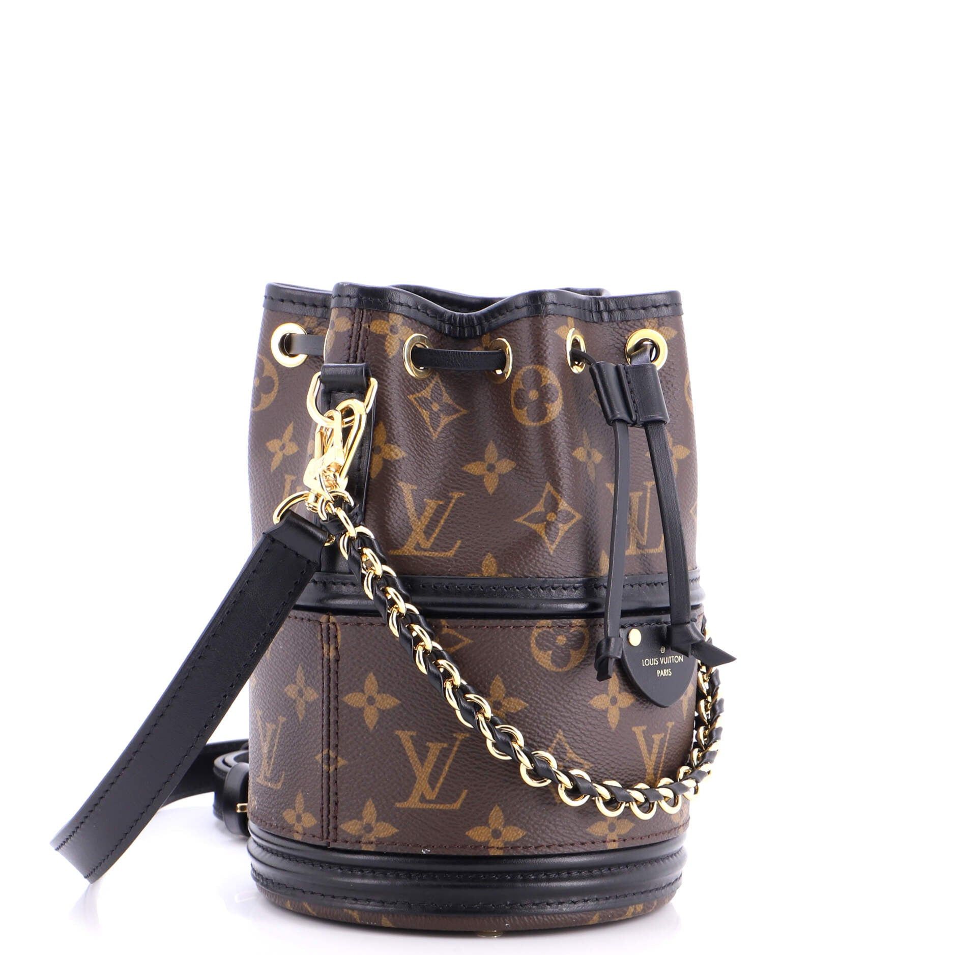 Louis Vuitton Canoe Bucket Bag Size ONE SIZE - 2 Thumbnail
