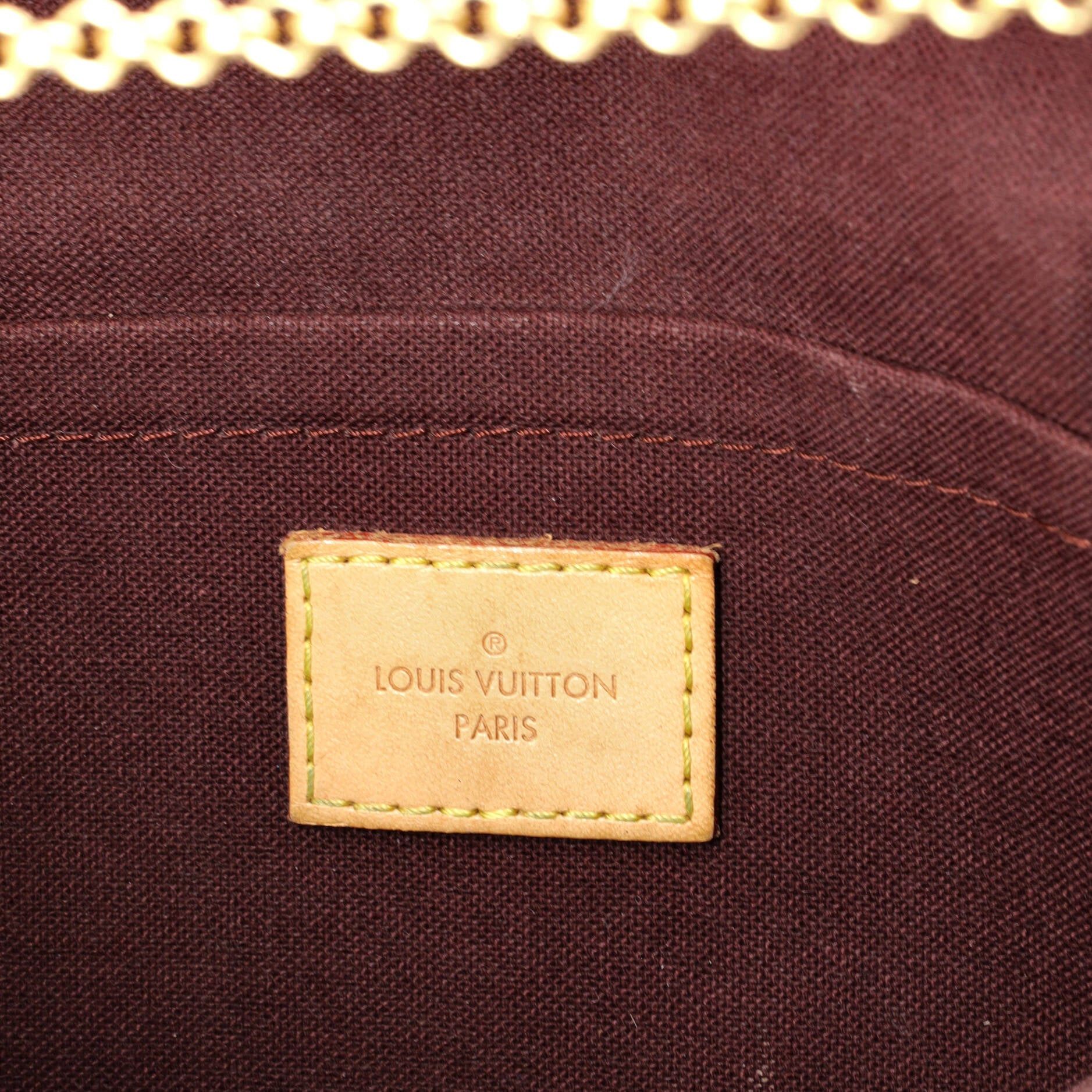 Louis Vuitton Favorite Handbag Size ONE SIZE - 7 Thumbnail
