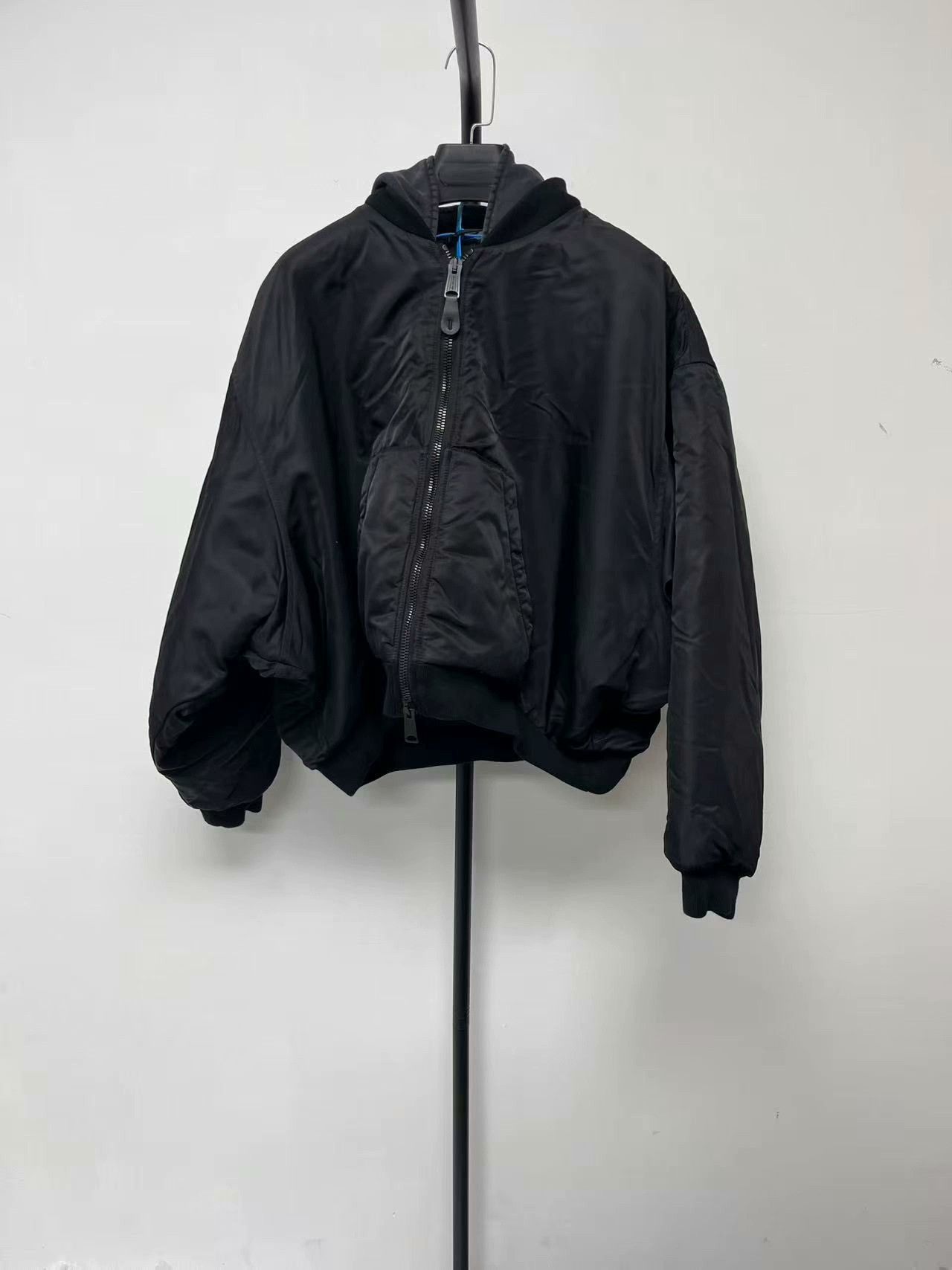 Balenciaga Balenciaga Hooded Zip Short Jacket Size XS / US 0-2 / IT 36-38 - 2 Thumbnail