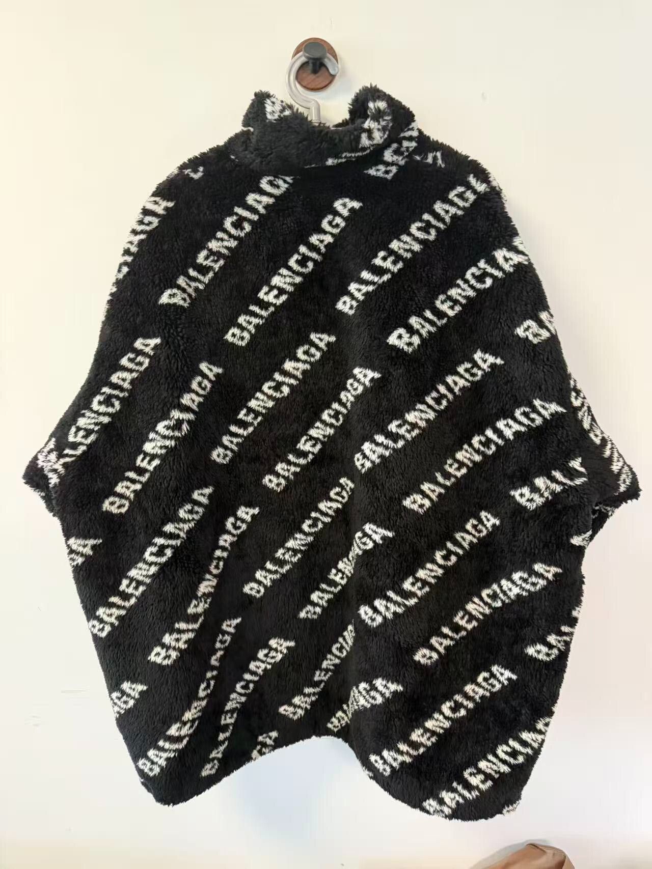 Balenciaga Balenciaga Logo Print Loose Zip Jacket Size XS / US 0-2 / IT 36-38 - 2 Thumbnail