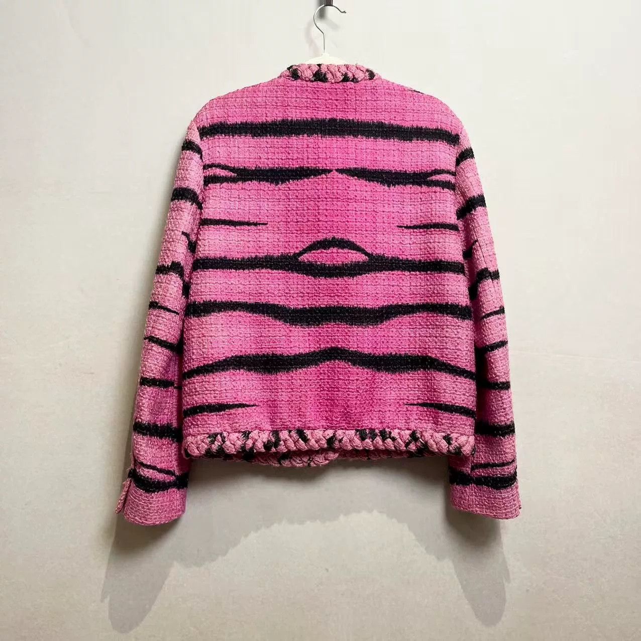 Valentino Valentino 2022 Pink Tiger Stripe Jacket Size XS / US 0-2 / IT 36-38 - 2 Thumbnail
