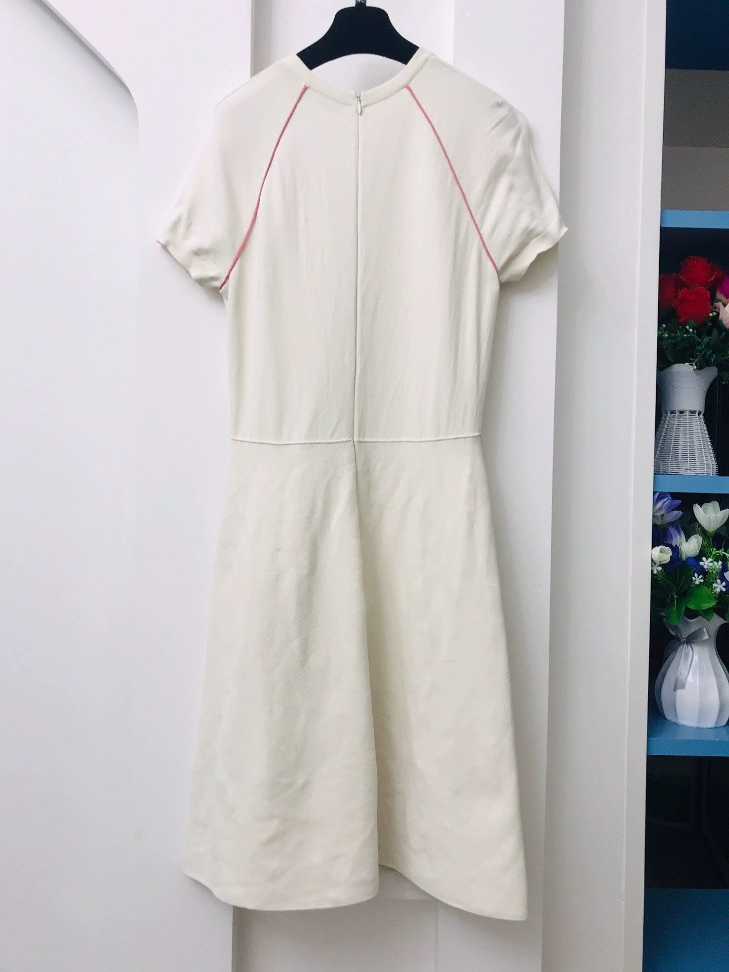 Valentino Valentino White Beaded Short-Sleeve Dress Size S / US 4 / IT 40 - 2 Thumbnail
