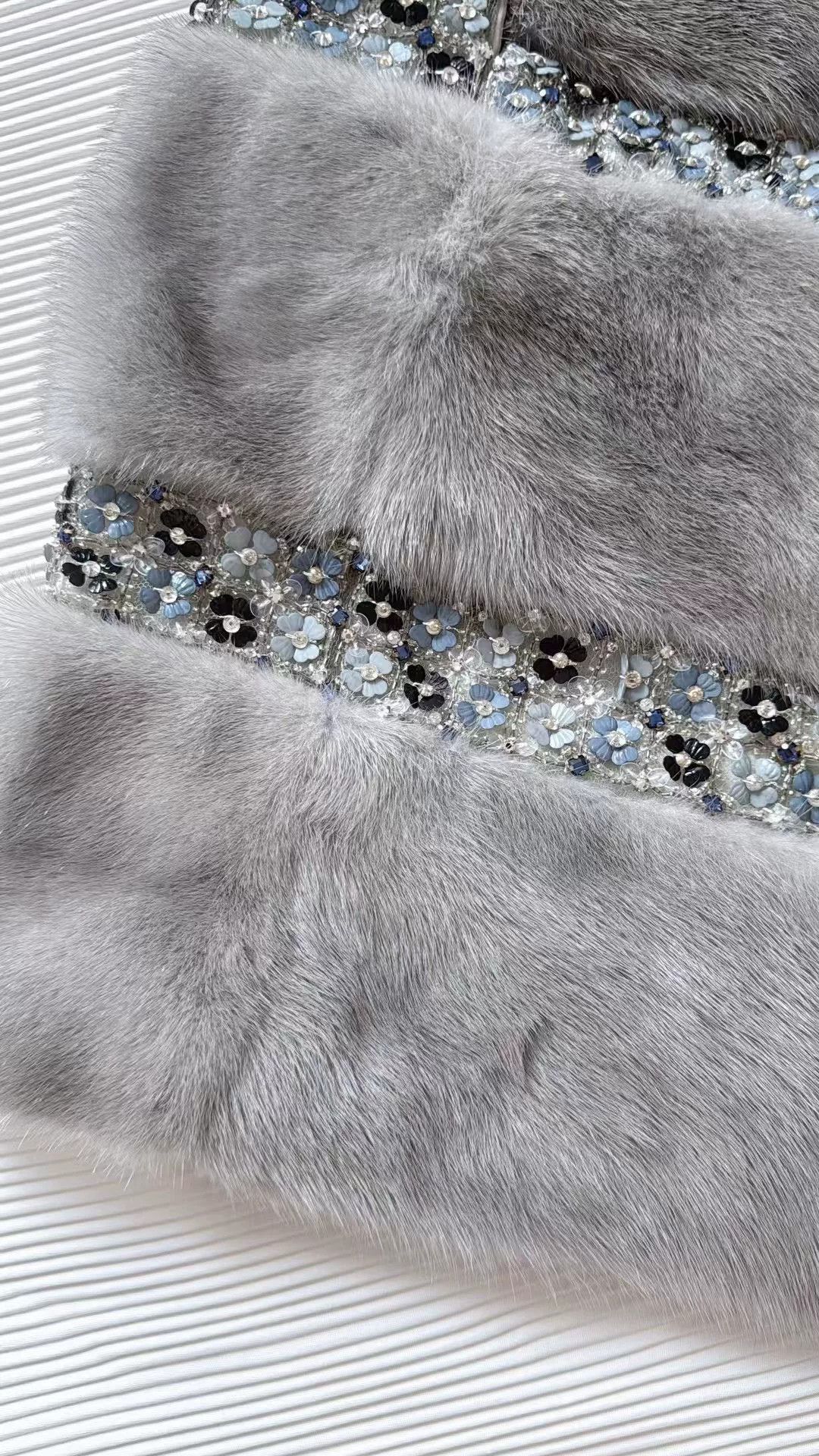 Valentino Valentino Light Gray Mink Fur Coat Size M / US 6-8 / IT 42-44 - 3 Thumbnail