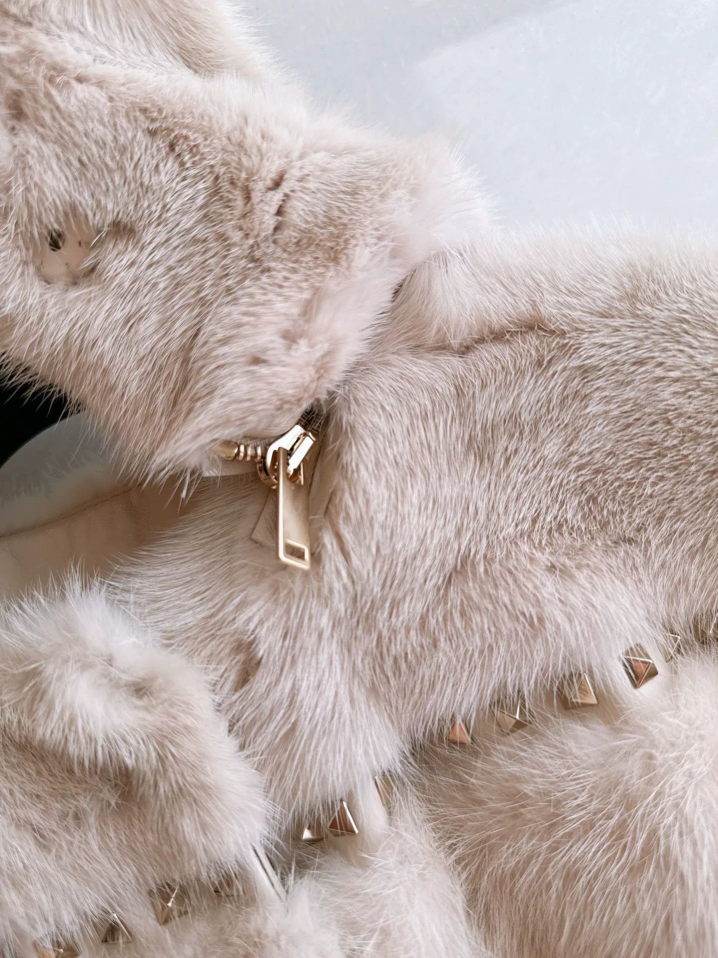 Valentino Valentino Mink Fur Coat with Rivets Size S / US 4 / IT 40 - 6 Thumbnail