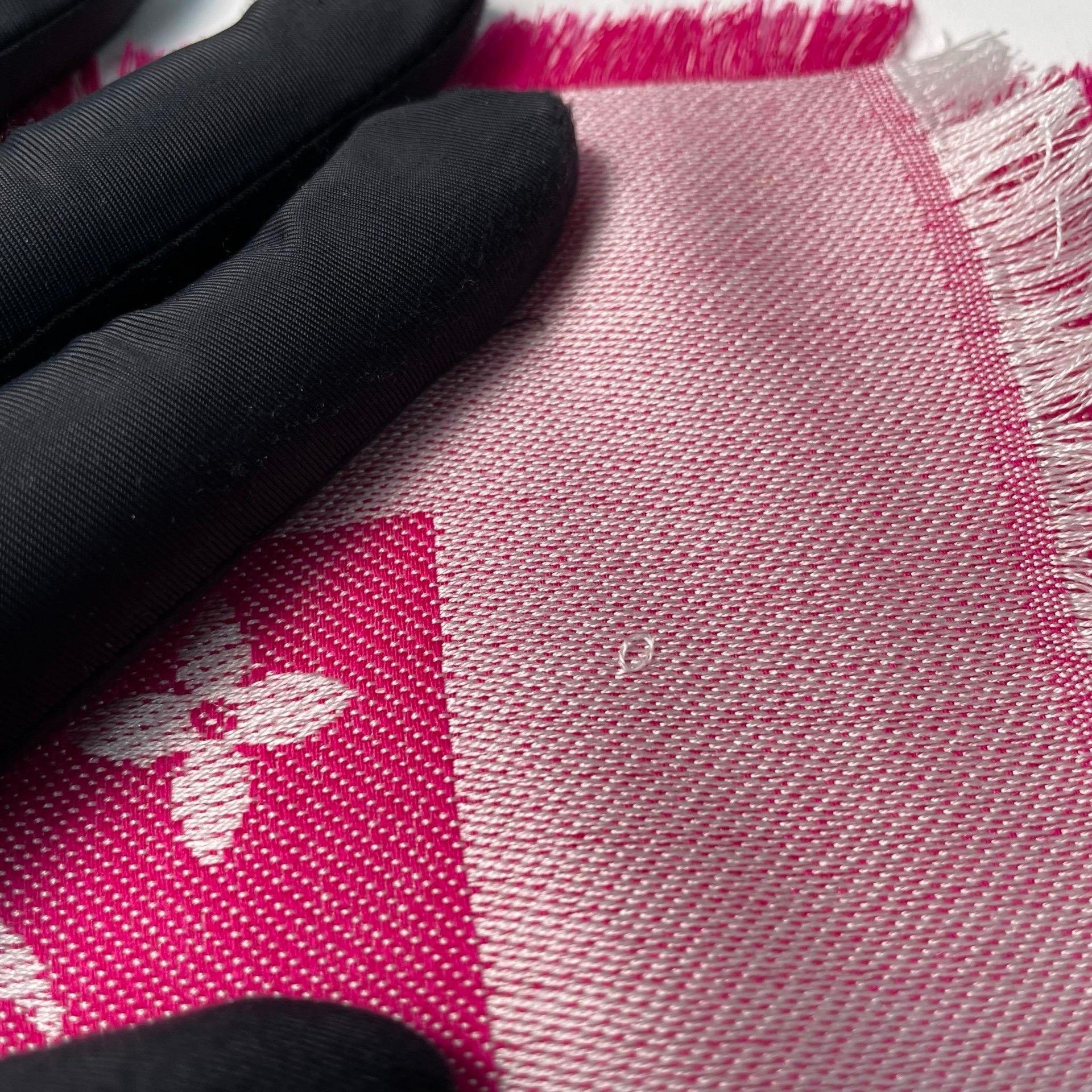 Louis Vuitton LV Pink Monogram Satin Tassel Scarf Size ONE SIZE - 5 Thumbnail