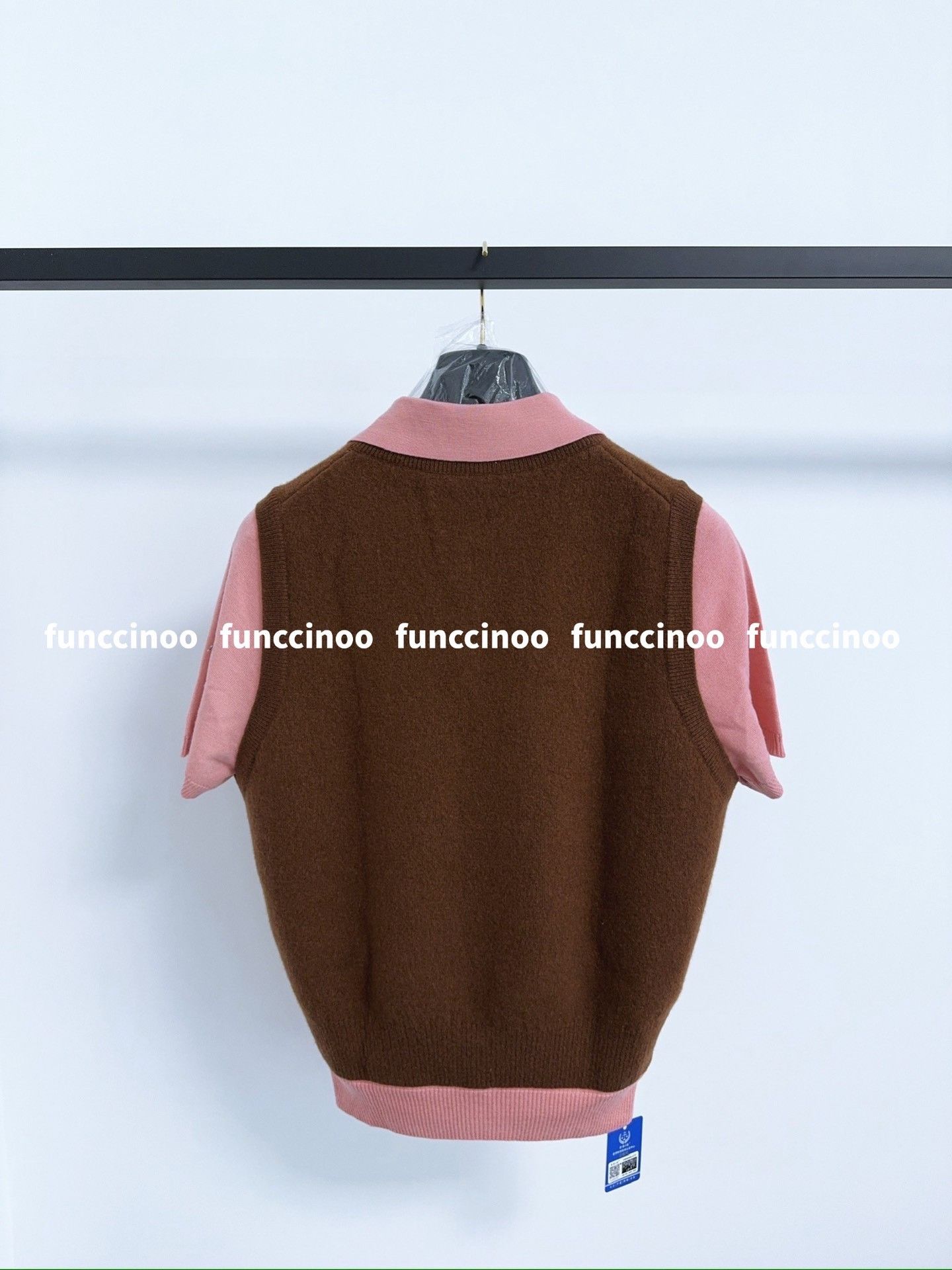 Miu Miu Miu Miu Brown Pink Color-Blocked Knit Polo Top Size S / US 4 / IT 40 - 5 Thumbnail
