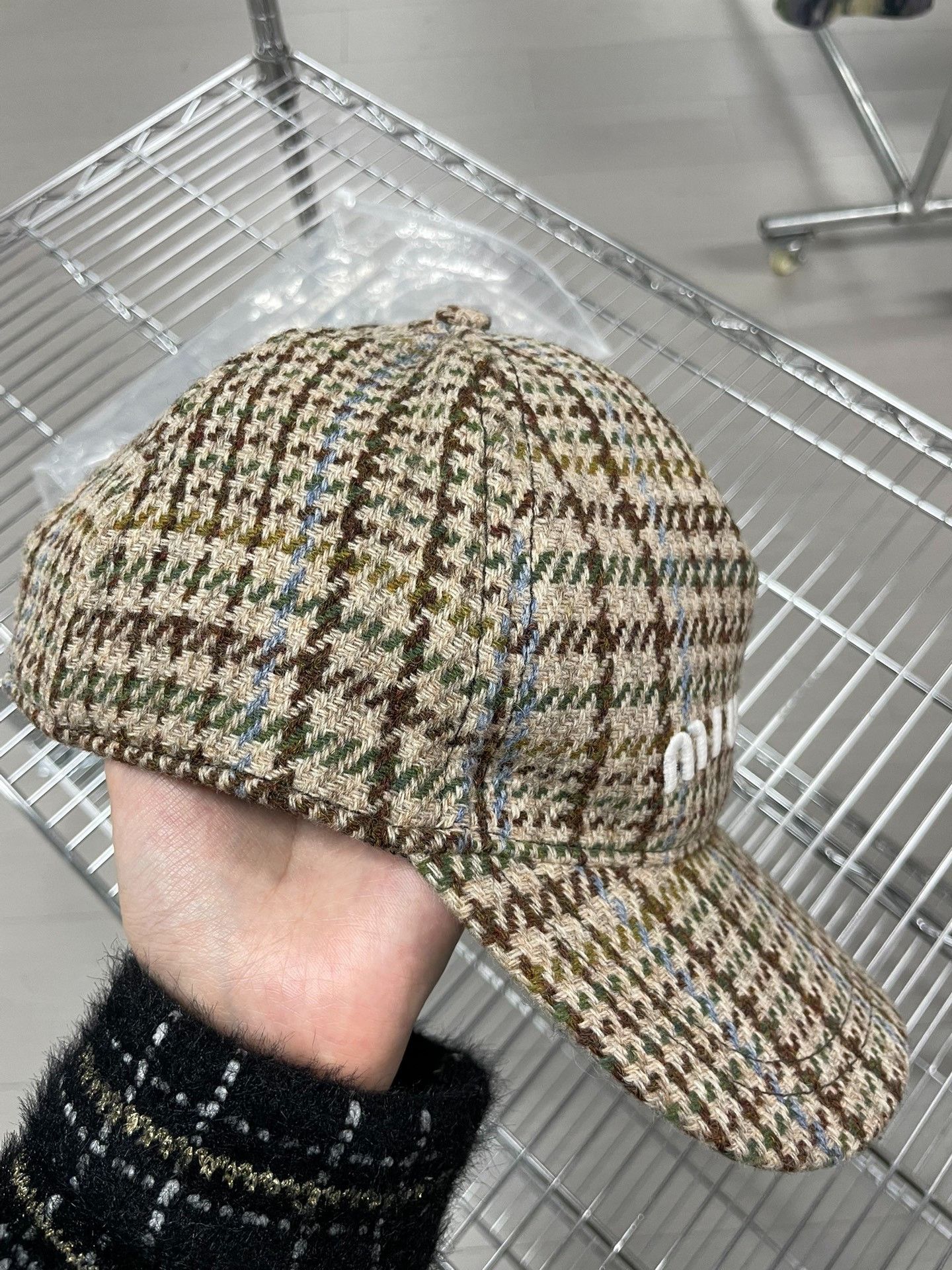 Miu Miu Miu Miu Brown Beige Checkered Wool Cap Size ONE SIZE - 3 Thumbnail