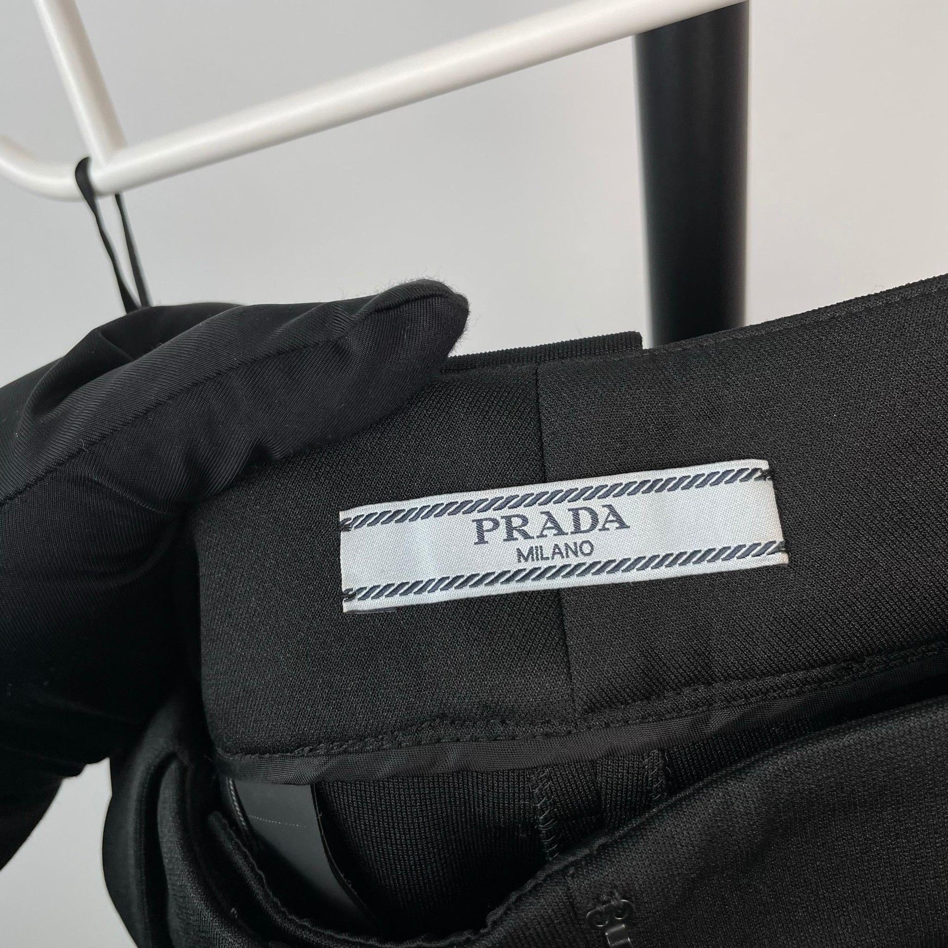 Prada Prada Black Triangle Logo Cycling Shorts Size 38" / US 16 / IT 52 - 5 Thumbnail