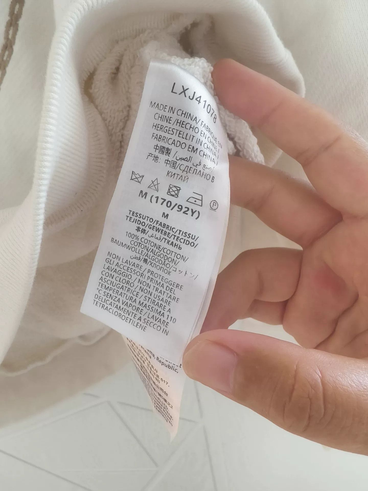 Gucci Gucci Women's White Logo Sweatshirt Size M / US 6-8 / IT 42-44 - 4 Thumbnail