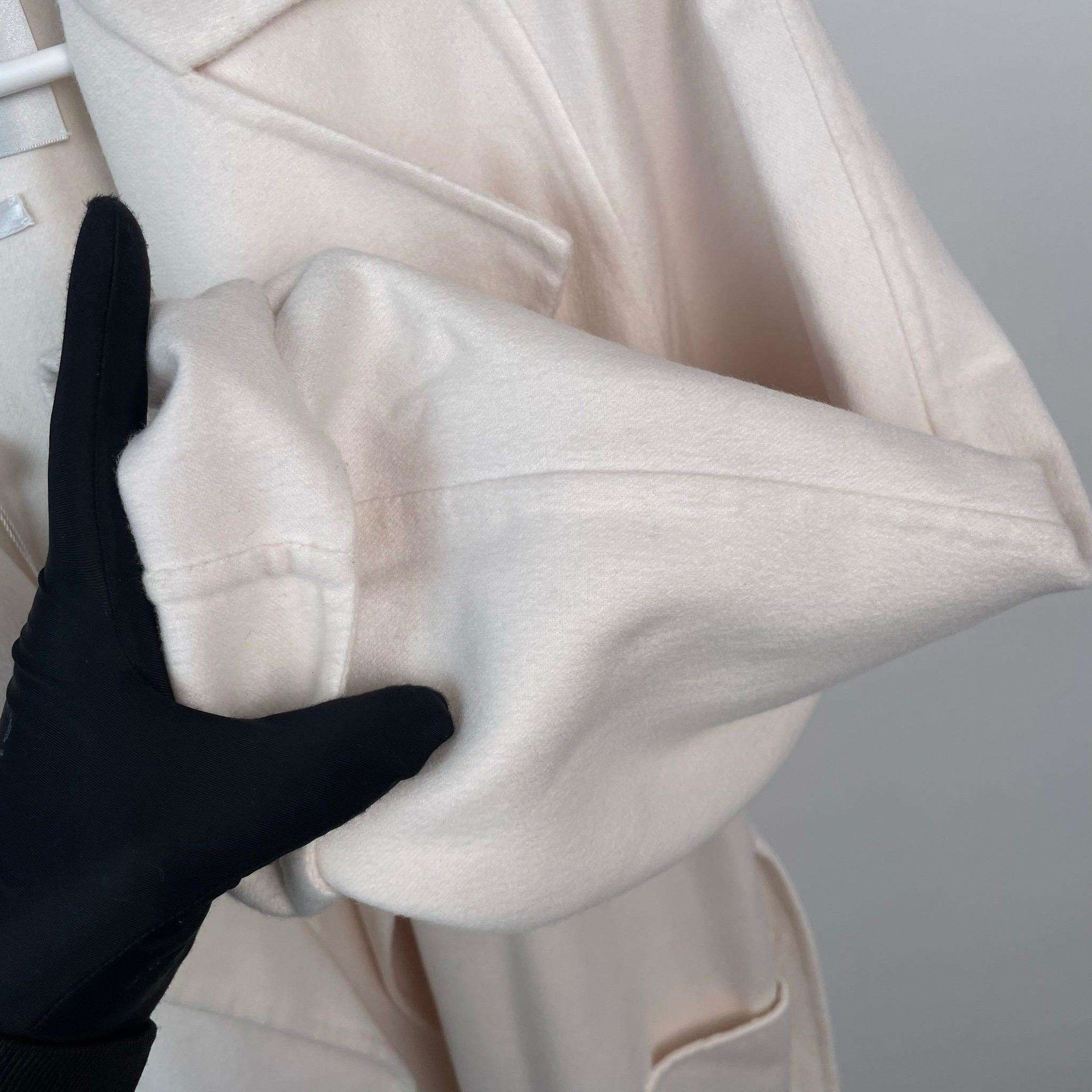 Max Mara MAXMara White Long Wool Coat Size XS / US 0-2 / IT 36-38 - 3 Thumbnail