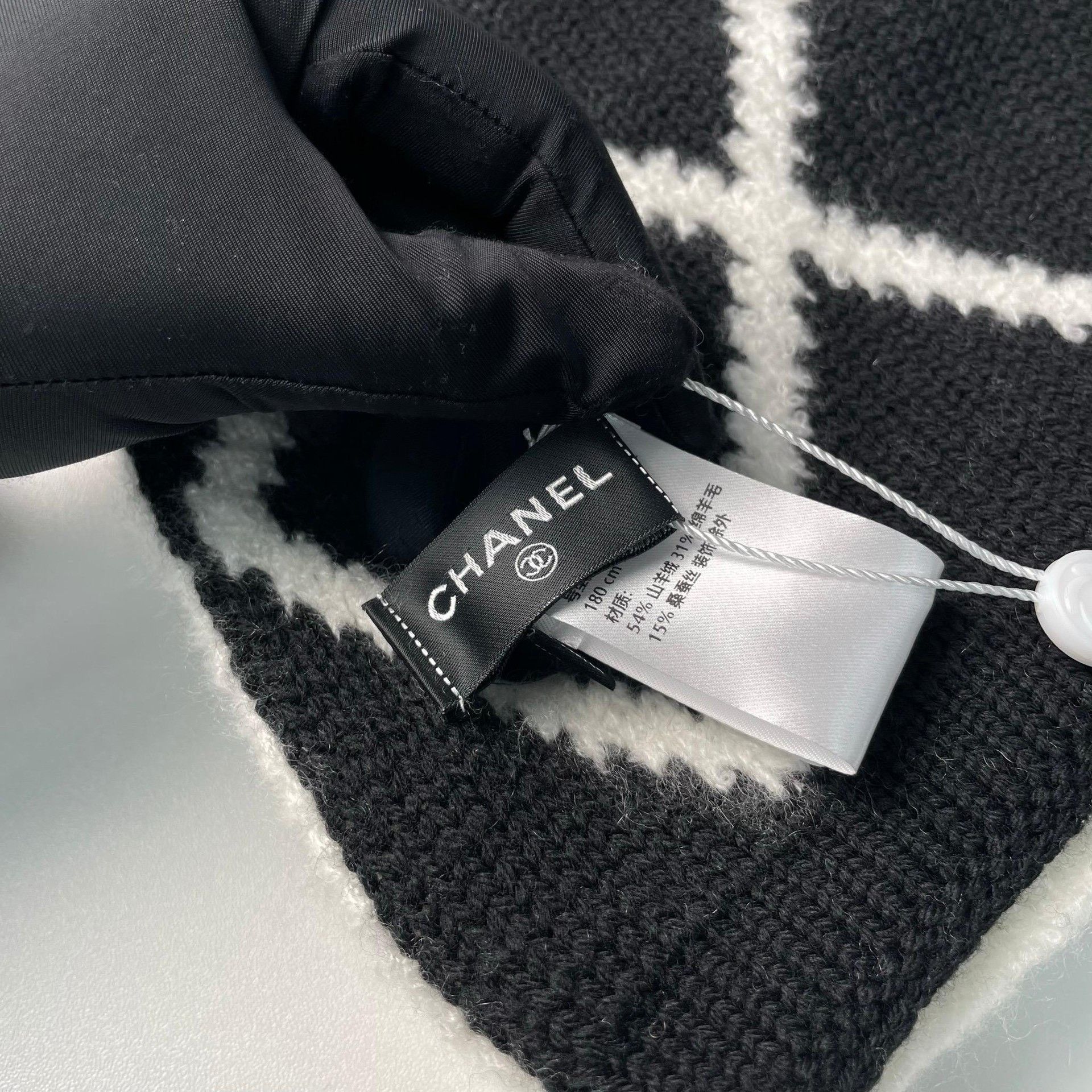 Chanel Chanel Double C Cashmere Logo Scarf Size ONE SIZE - 5 Thumbnail