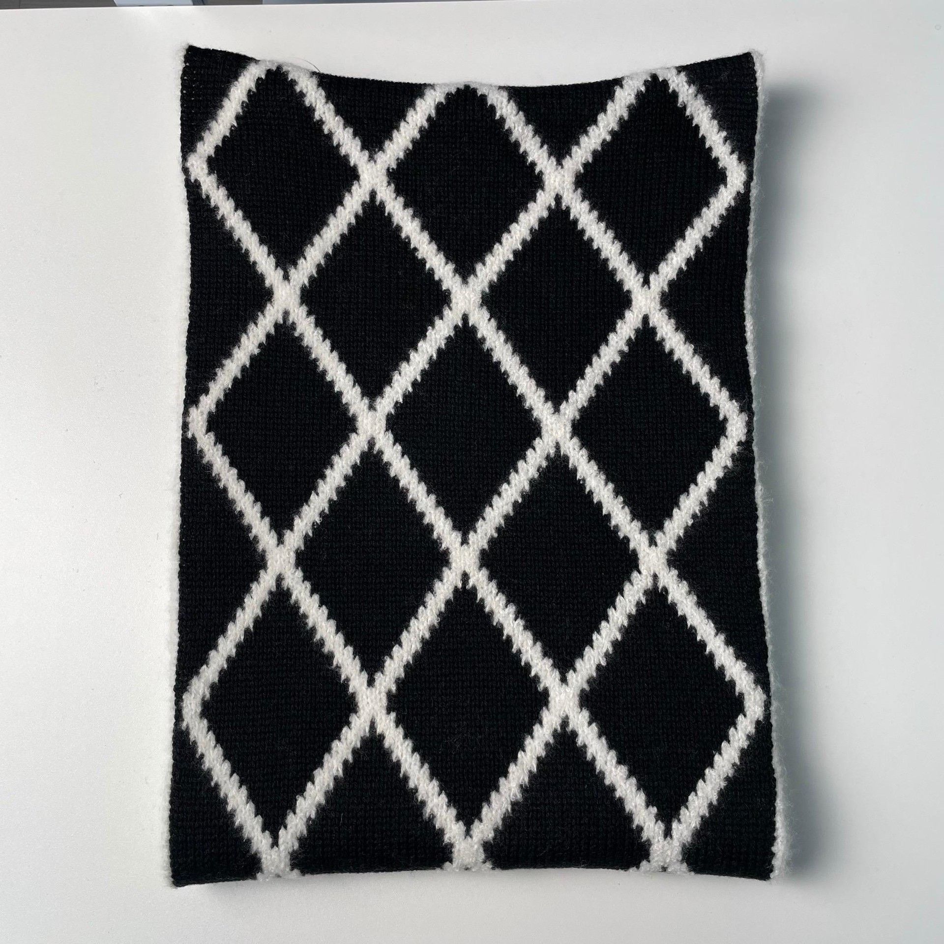 Chanel Chanel Double C Cashmere Logo Scarf Size ONE SIZE - 3 Thumbnail