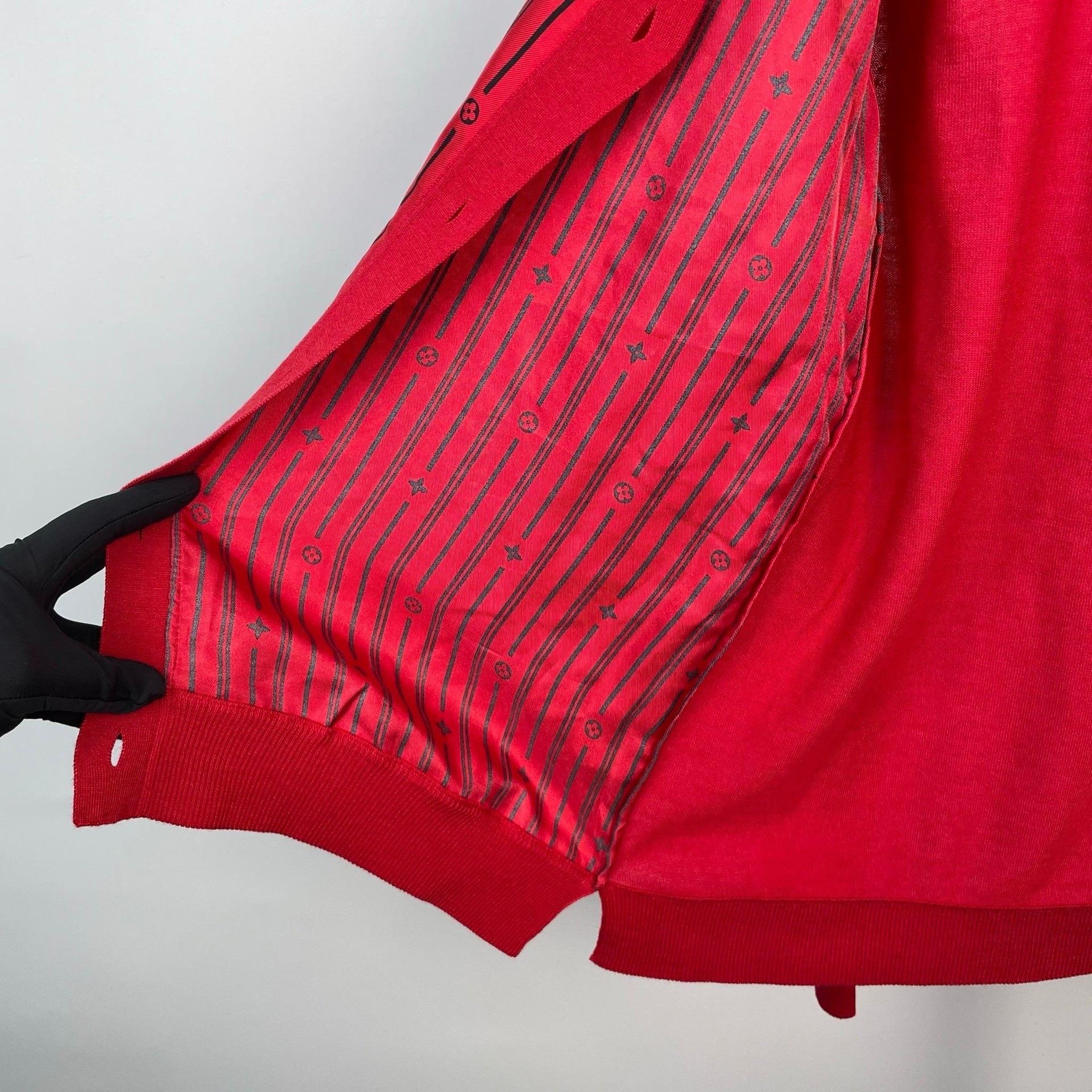 Louis Vuitton Louis Vuitton Red Striped Pearl Button Cardigan Size XS / US 0-2 / IT 36-38 - 4 Thumbnail