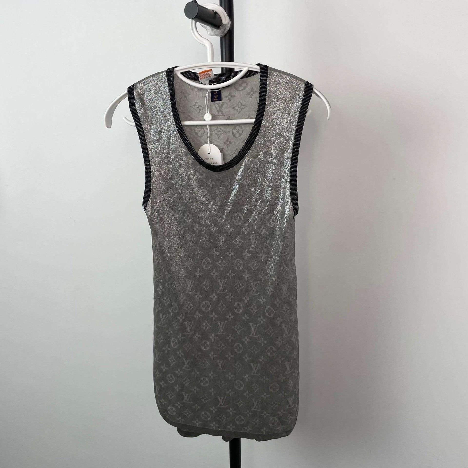 Louis Vuitton Louis Vuitton Silver Metallic Houndstooth Sleeveless Top Size XS / US 0-2 / IT 36-38 - 7 Thumbnail