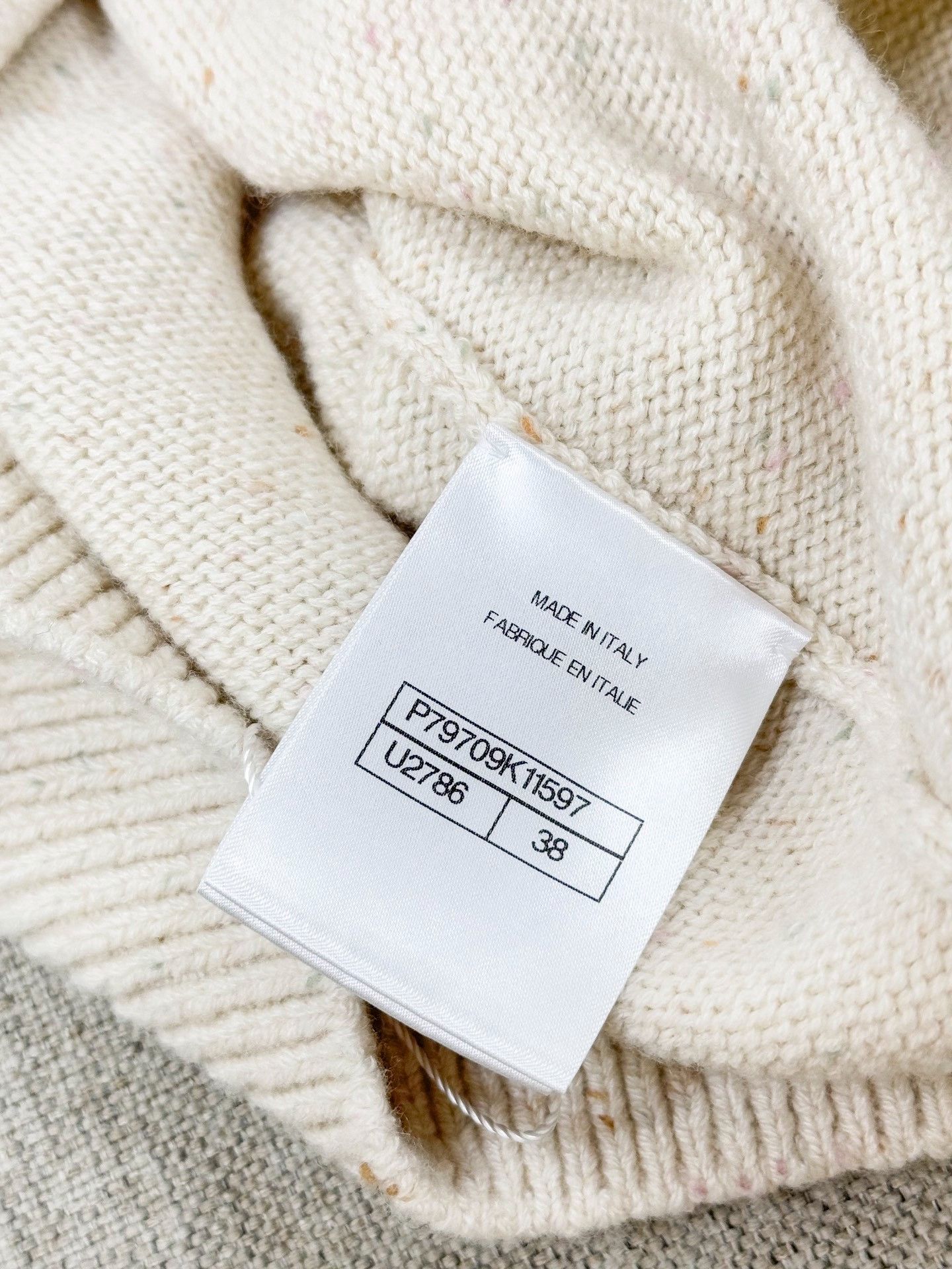 Chanel Chanel Oatmeal Bow Lapel Knit Vest Size S / US 4 / IT 40 - 9 Thumbnail