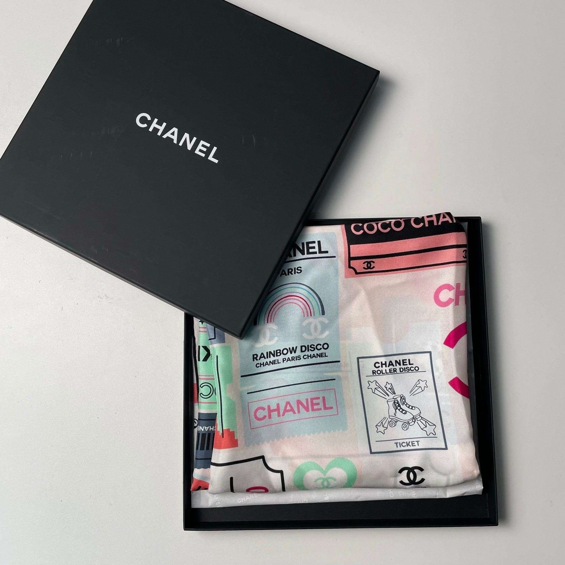 Chanel Chanel Multi-Color Logo Heart Silk Scarf Size ONE SIZE - 3 Thumbnail