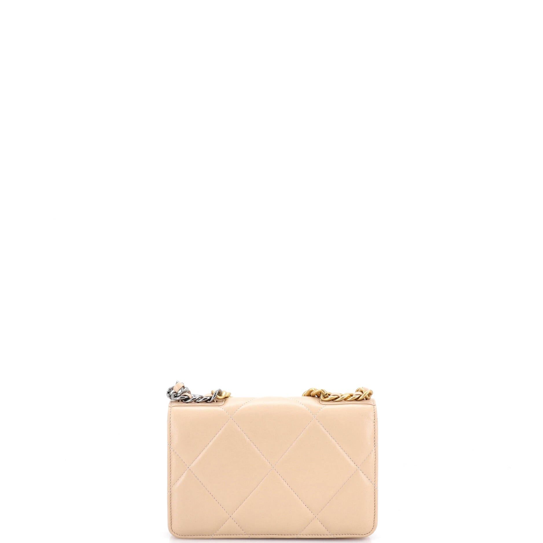 Chanel 19 Wallet on Chain Size ONE SIZE - 3 Thumbnail