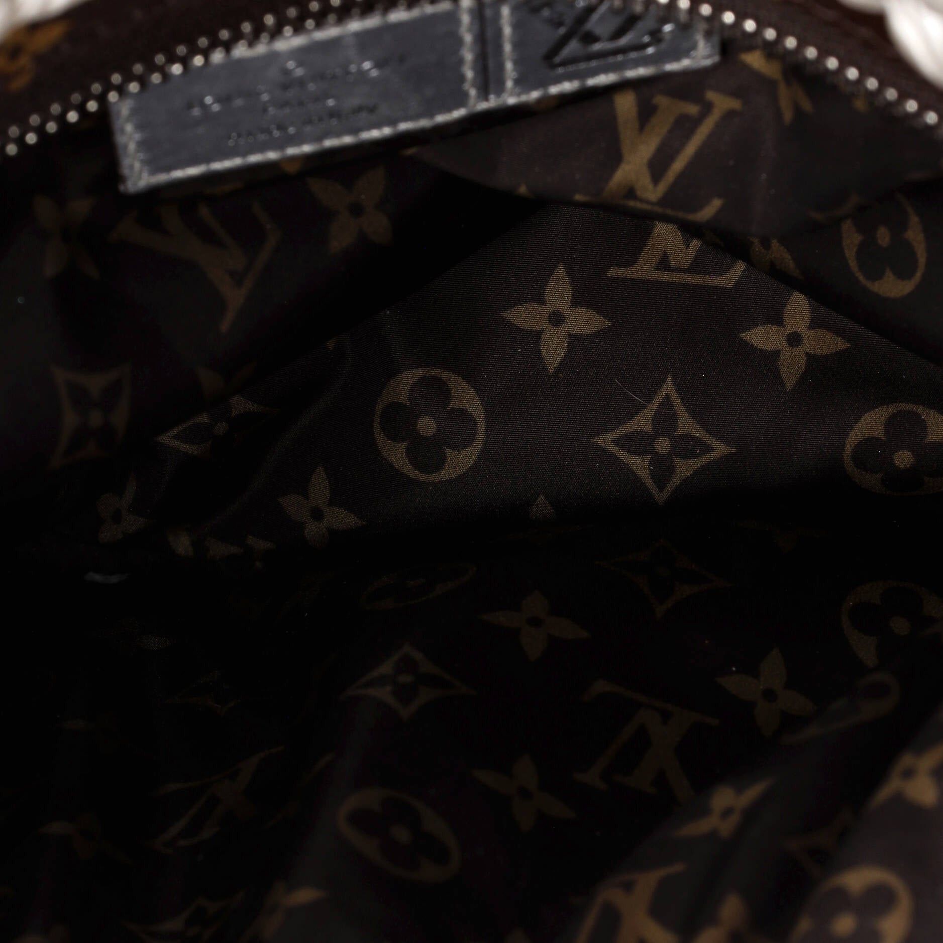 Louis Vuitton Pillow Bumbag Size ONE SIZE - 5 Thumbnail