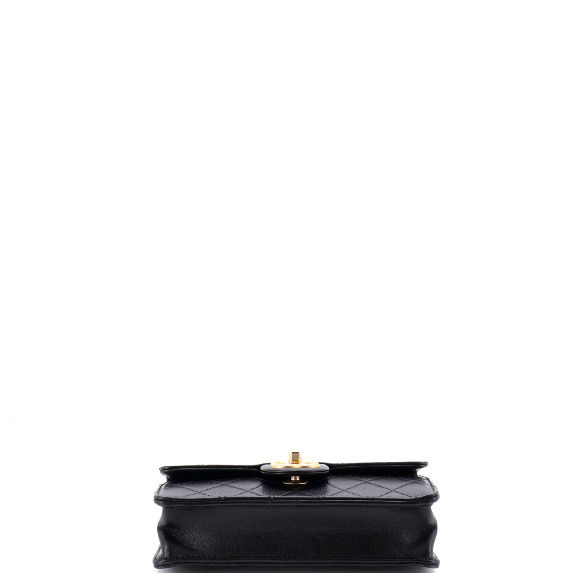 Chanel Chic Pearls Flap Bag Size ONE SIZE - 4 Thumbnail