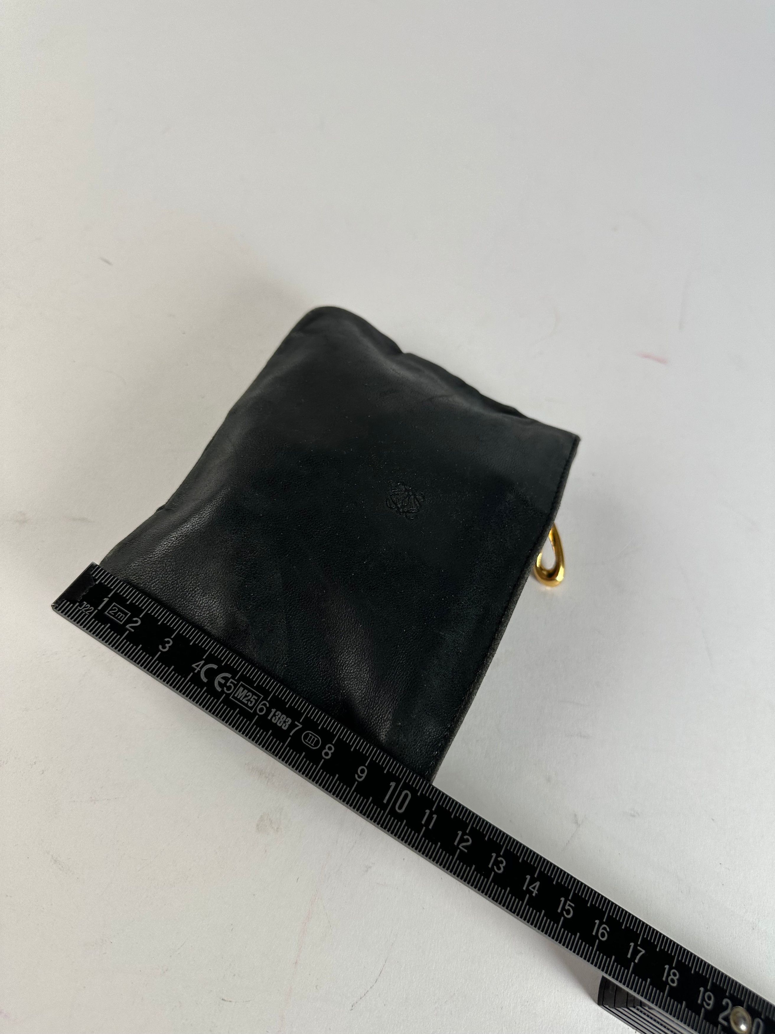 Loewe Vintage Anagram Soft Leather Zip Clutch Pouch Black Size ONE SIZE - 9 Thumbnail