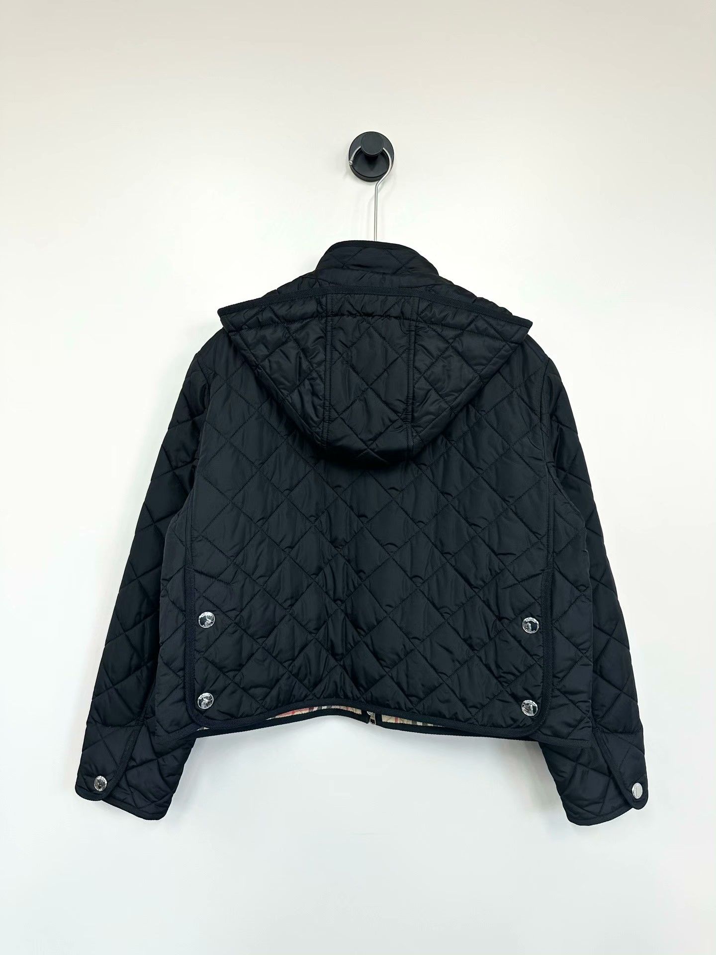 Burberry Burberry Black Diamond-Quilted Hooded Jacket Size S / US 4 / IT 40 - 2 Thumbnail