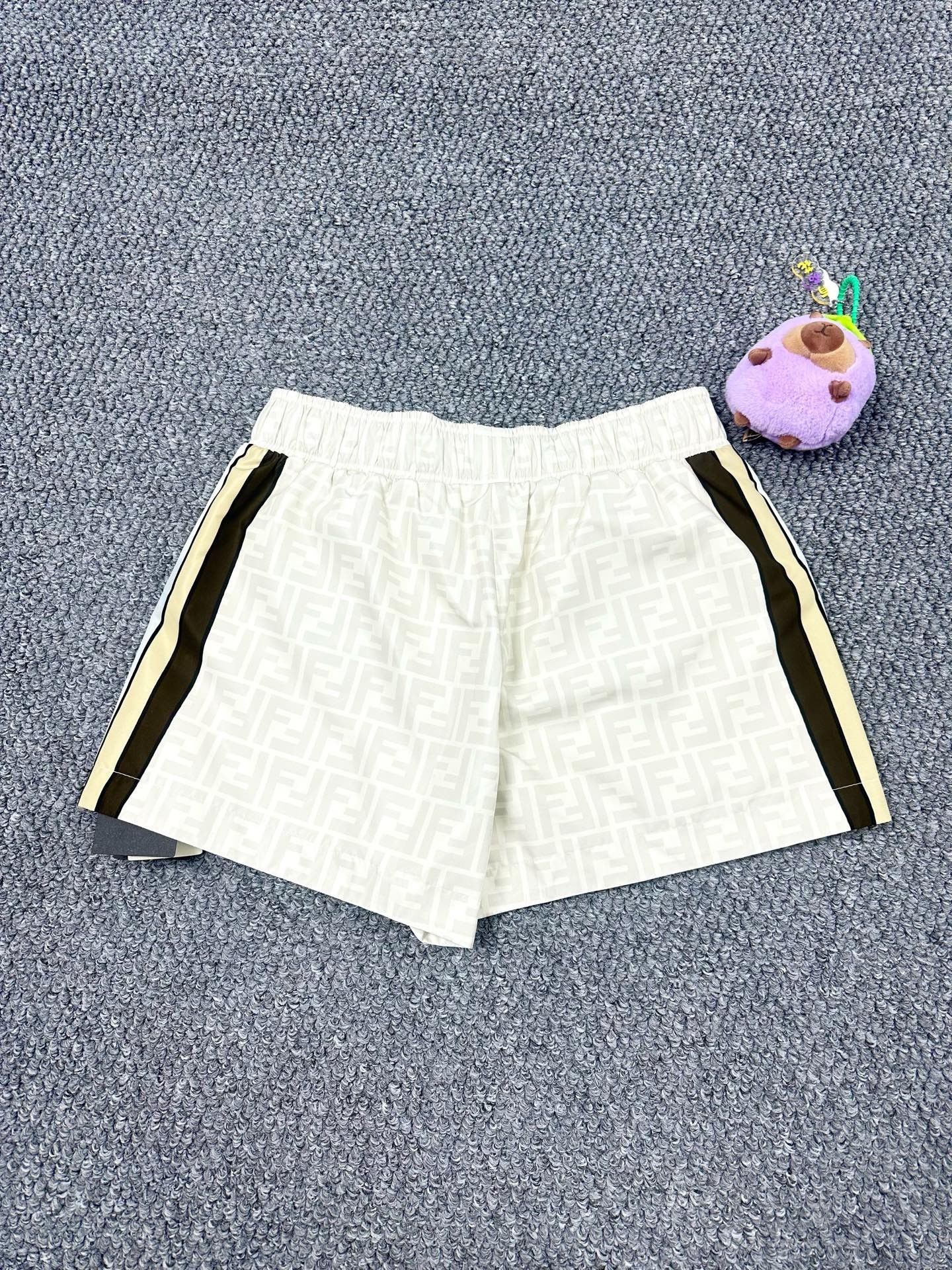 Fendi Fendi White All-Over Logo Shorts Size 34" / US 12 / IT 48 - 2 Thumbnail