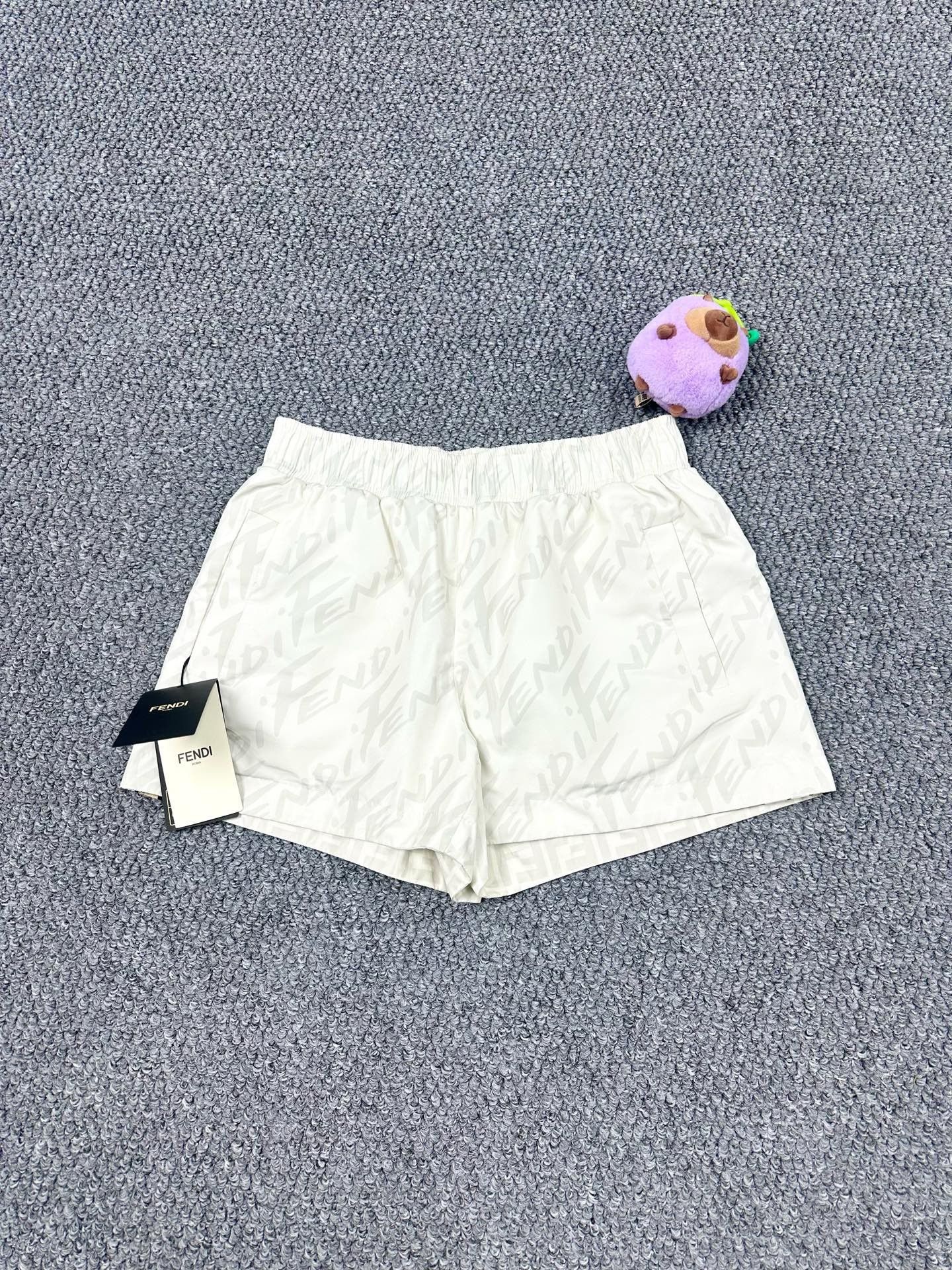 Fendi Fendi White All-Over Logo Shorts Size 34" / US 12 / IT 48 - 3 Thumbnail