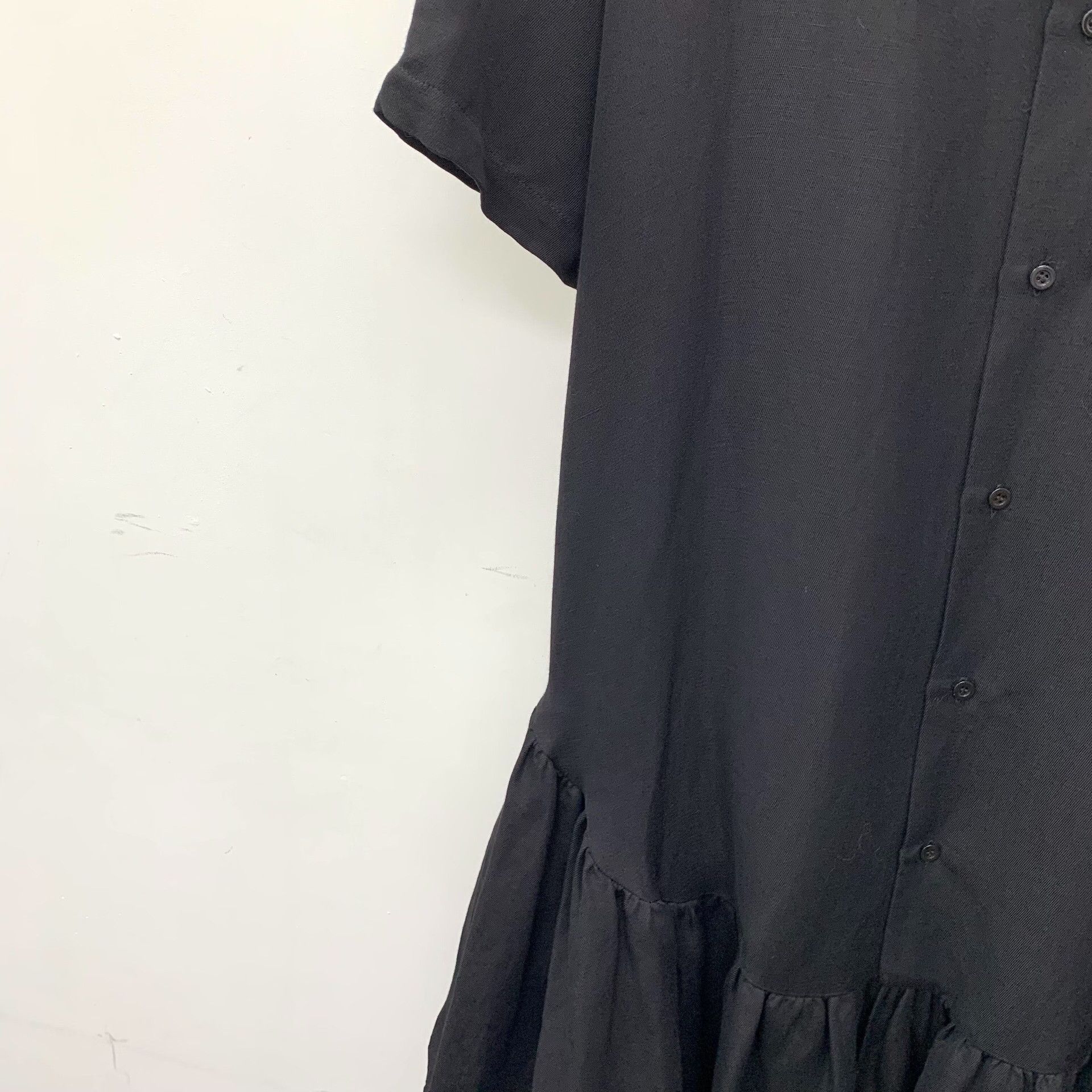 AMI Ami Black Lapel Short Sleeve Irregular Hem Dress Size XS / US 0-2 / IT 36-38 - 4 Thumbnail