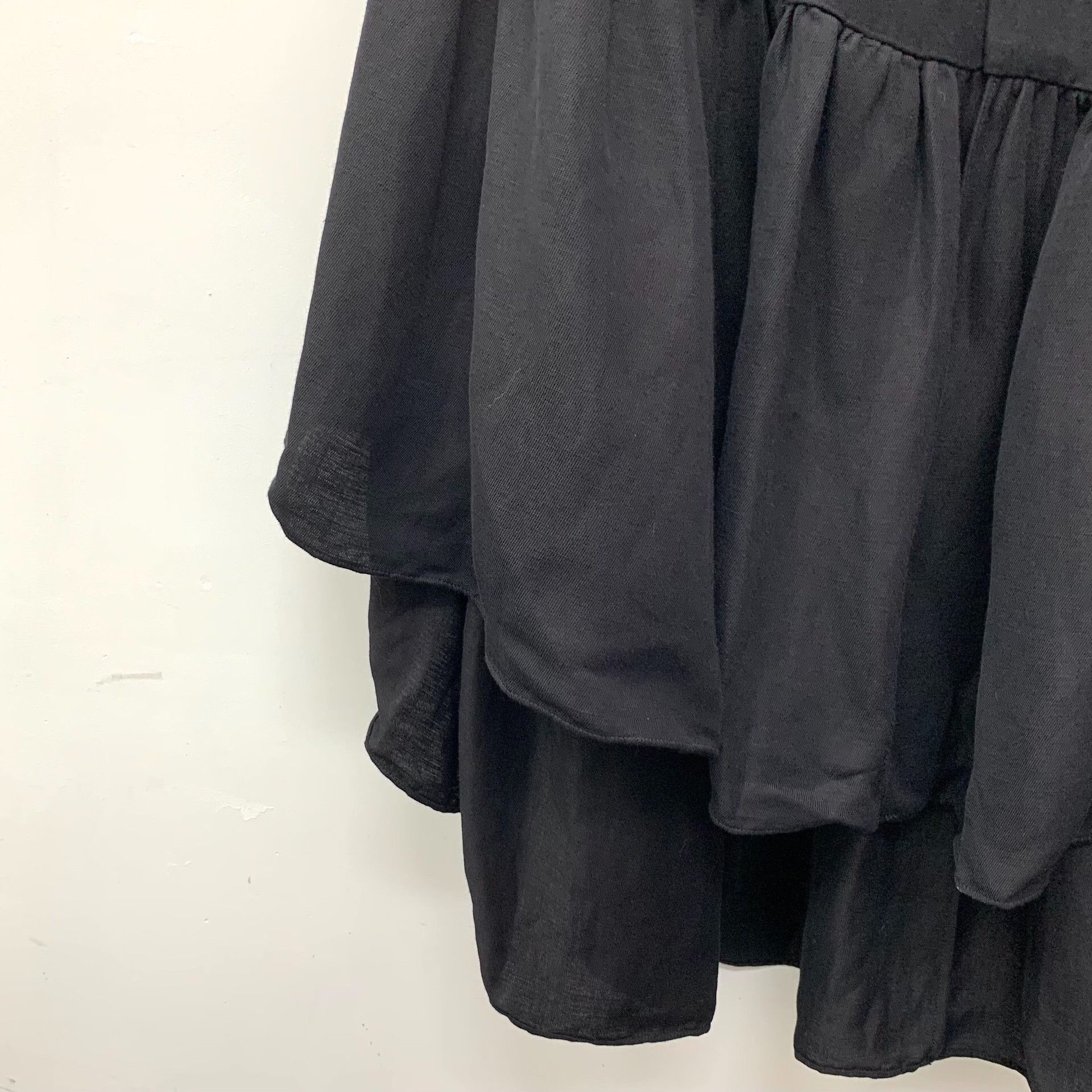 AMI Ami Black Lapel Short Sleeve Irregular Hem Dress Size XS / US 0-2 / IT 36-38 - 5 Thumbnail