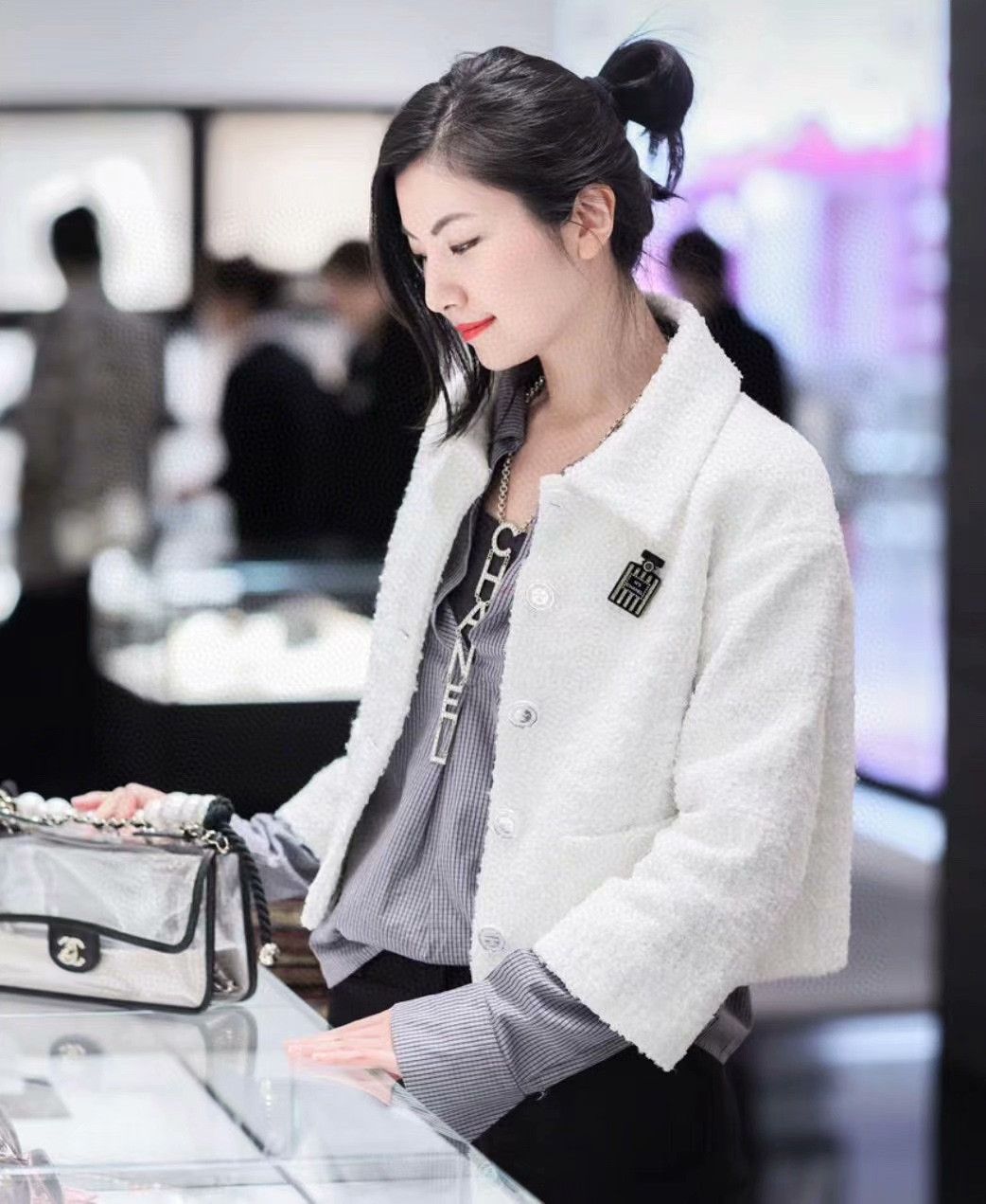 Chanel Chanel Cruise White Short Coat Size S / US 4 / IT 40 - 8 Thumbnail