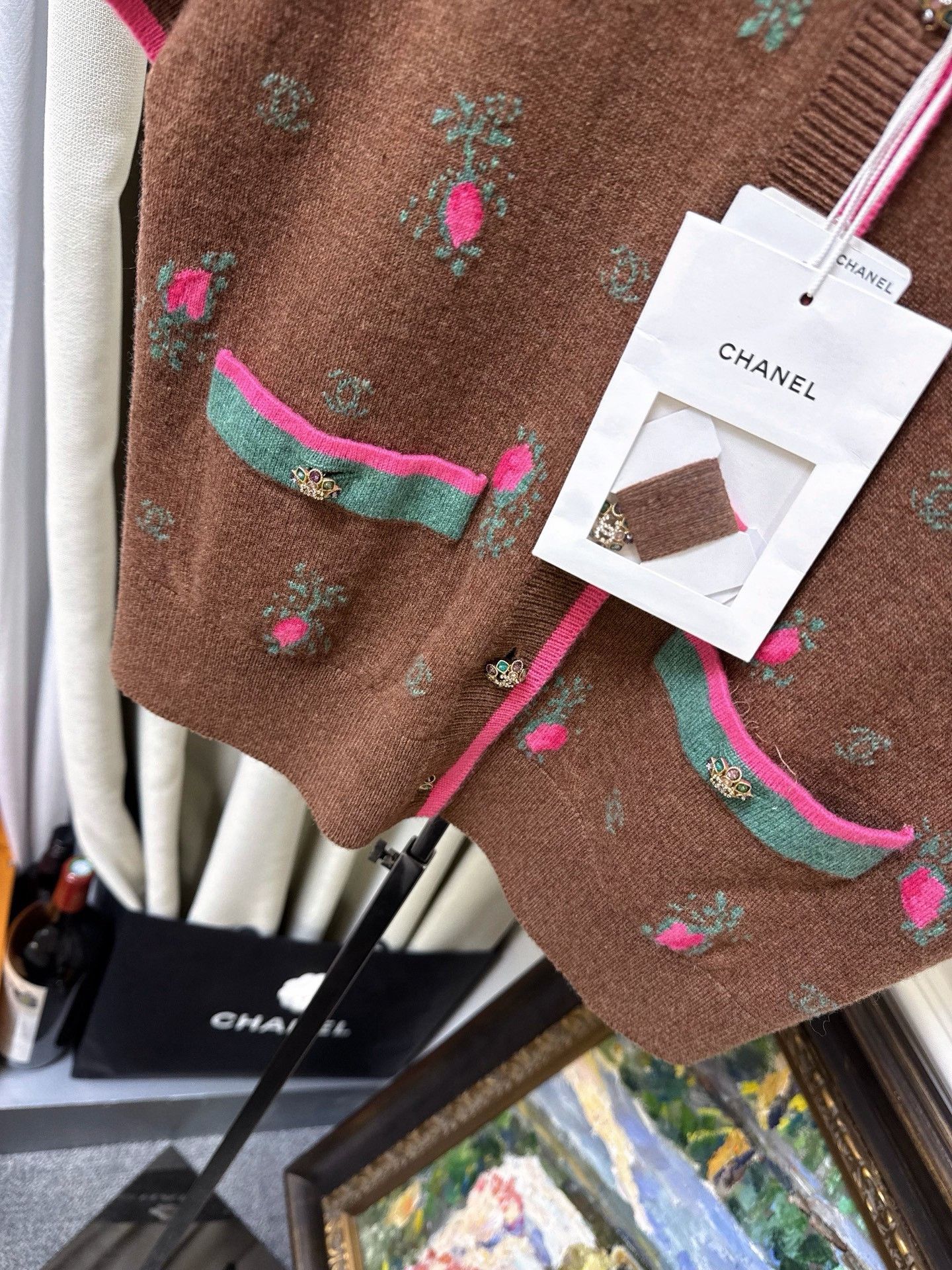 Chanel Chanel 22K Brown Floral Cashmere Cardigan Size XS / US 0-2 / IT 36-38 - 3 Thumbnail