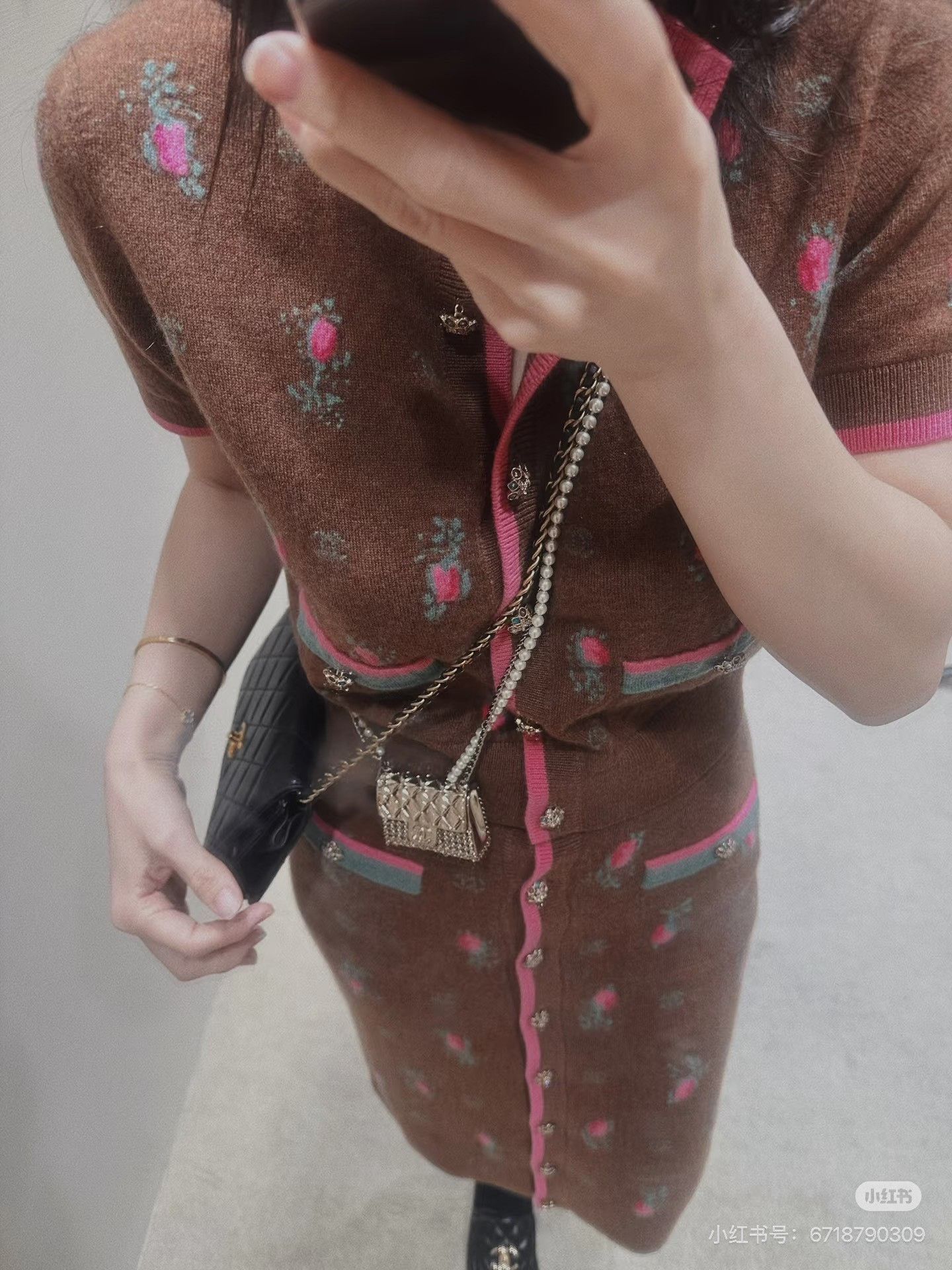 Chanel Chanel 22K Brown Floral Cashmere Cardigan Size XS / US 0-2 / IT 36-38 - 9 Thumbnail