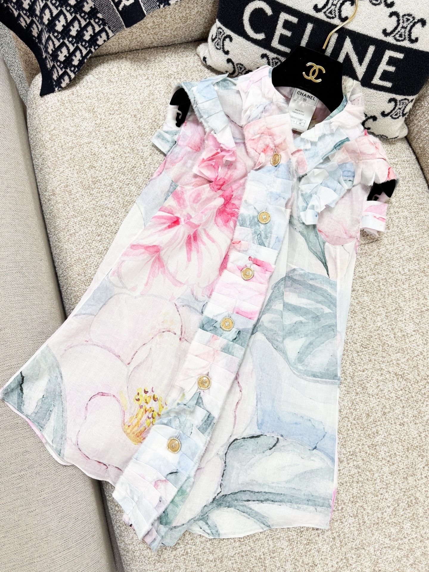 Chanel Chanel 13C Pink Teal Gradient Ruffled Vest Size XS / US 0-2 / IT 36-38 - 2 Thumbnail