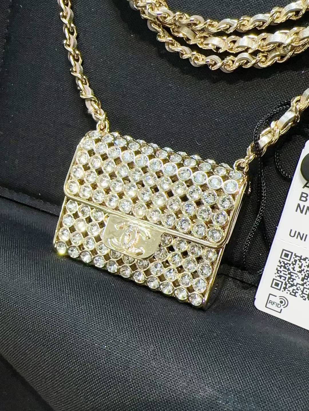 Chanel Chanel 23S Gold Diamond Bag Pendant Necklace Size ONE SIZE - 5 Thumbnail