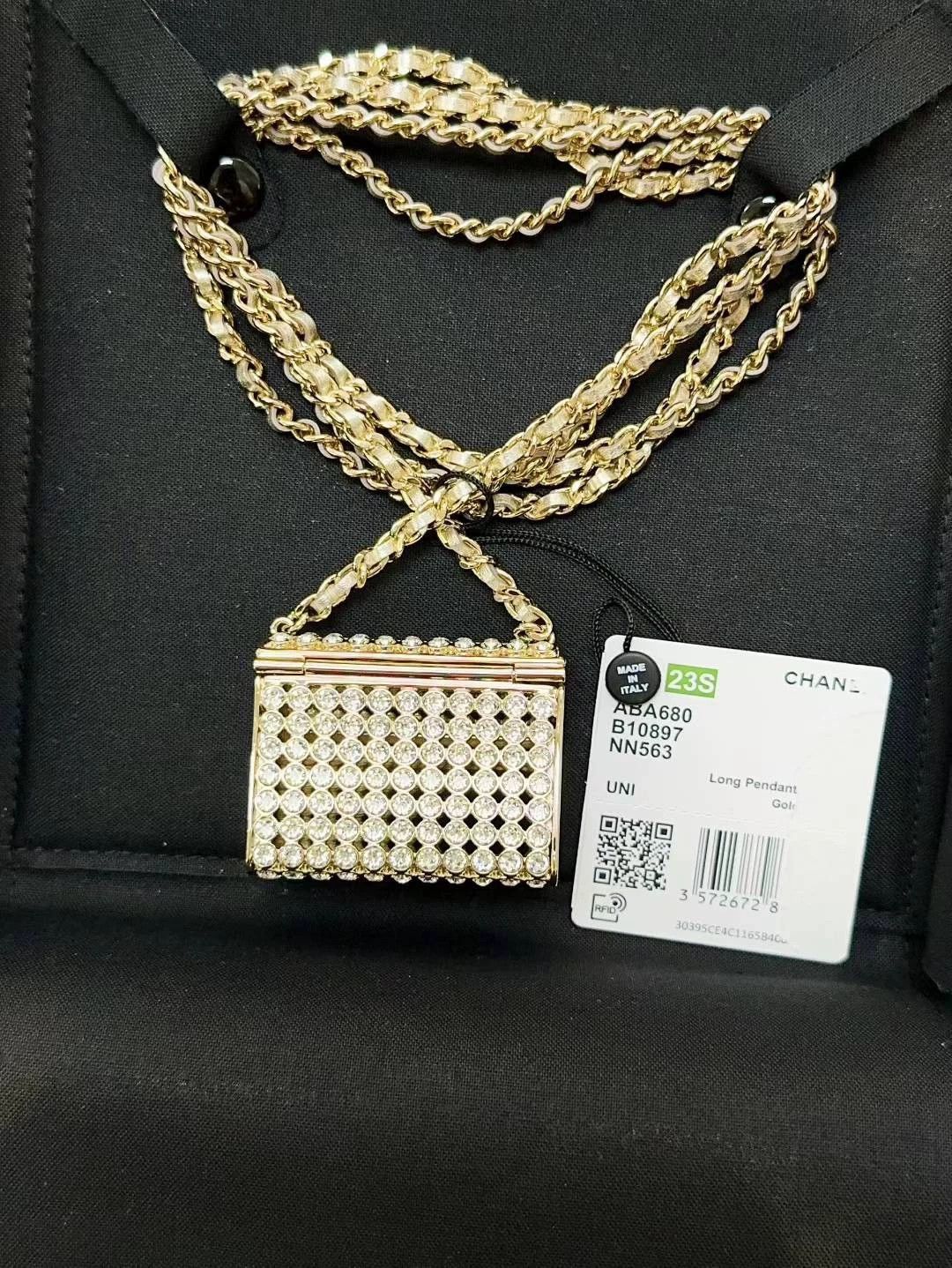 Chanel Chanel 23S Gold Diamond Bag Pendant Necklace Size ONE SIZE - 7 Thumbnail
