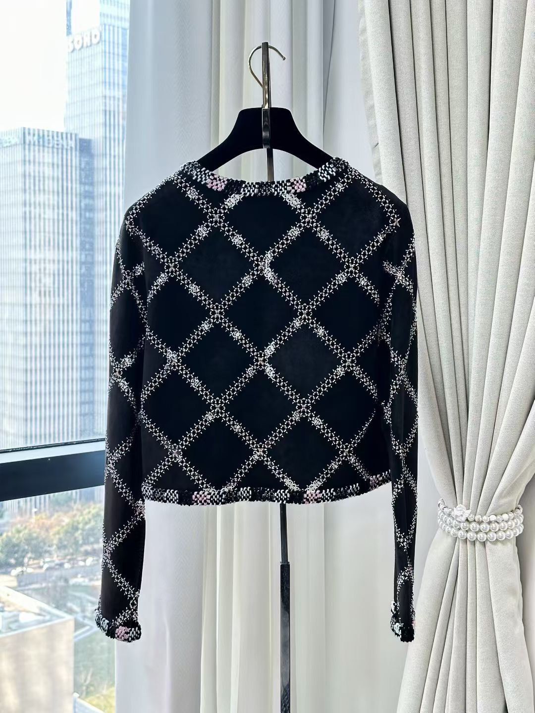 Chanel Chanel 23A Cropped Beaded Quilted Jacket Size XXS / US 00 / IT 34 - 3 Thumbnail